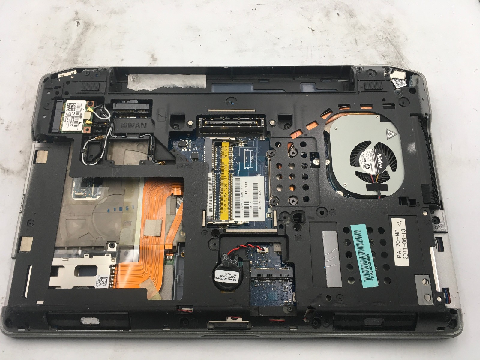 DELL LATITUDE E6320 – BOOTS TO BIOS – INTEL I5 2520M – NO RAM – READ DESC – BB