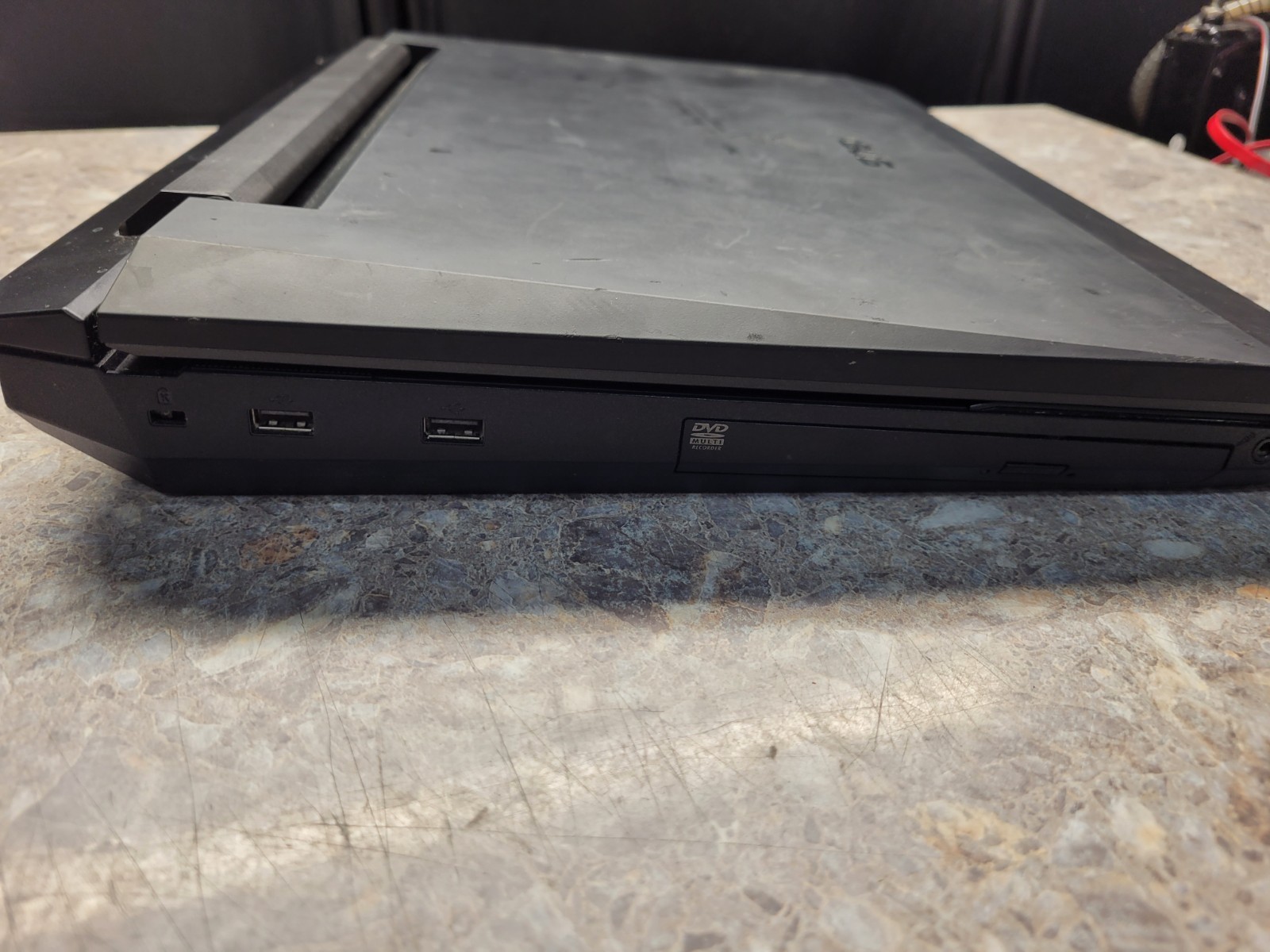 ASUS ROG G74SX 17.3″ Laptop Untested as is for parts i7 gtx 560m