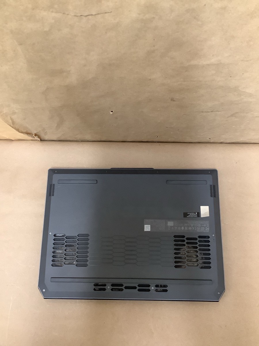 LENOVO LOQ 15ARP9 15.6″ GAMING LAPTOP WITH CHARGER (B33008372)