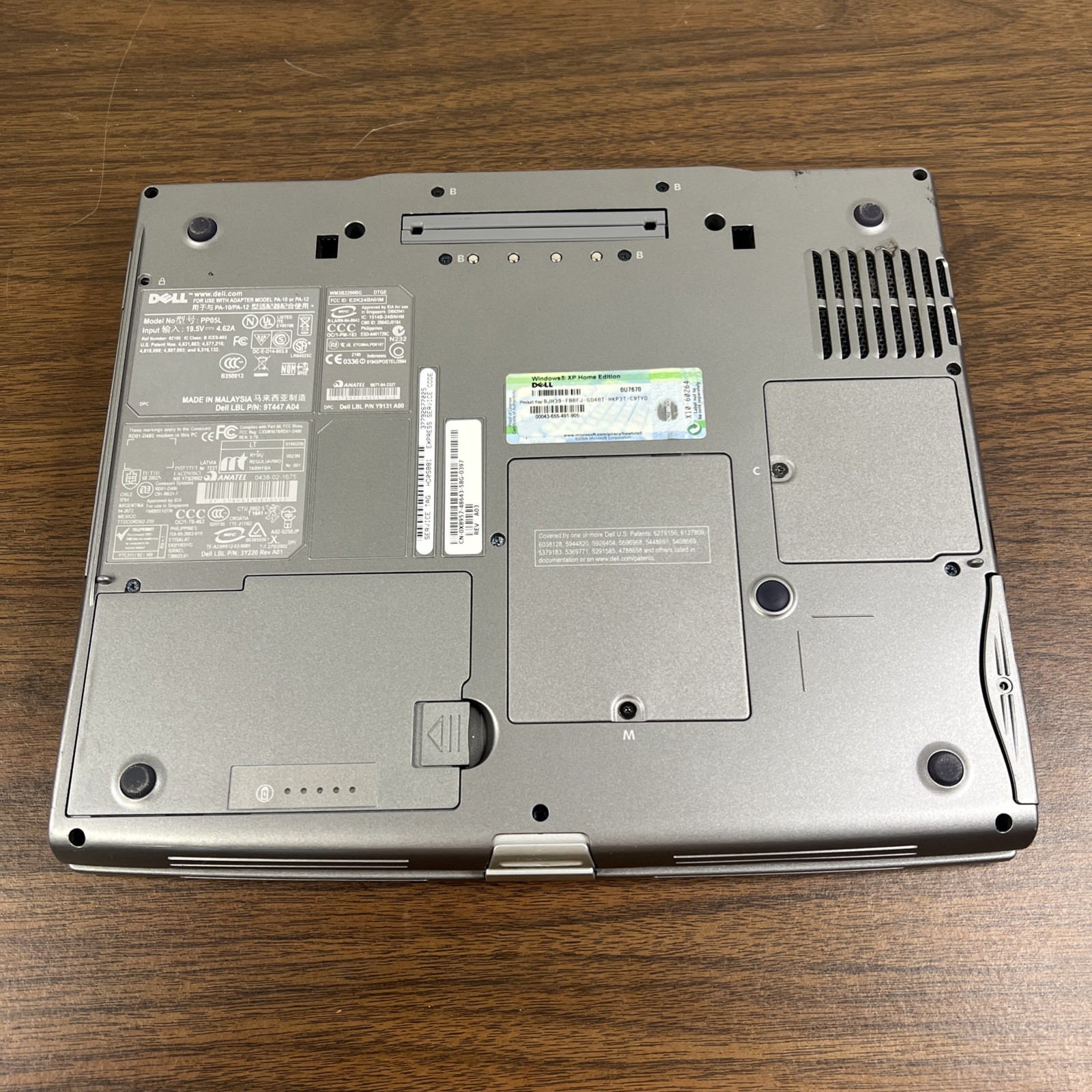 Dell Inspiron 600M Vintage Laptop Intel Centrino *No Hard Drive, No Ram UNTESTED
