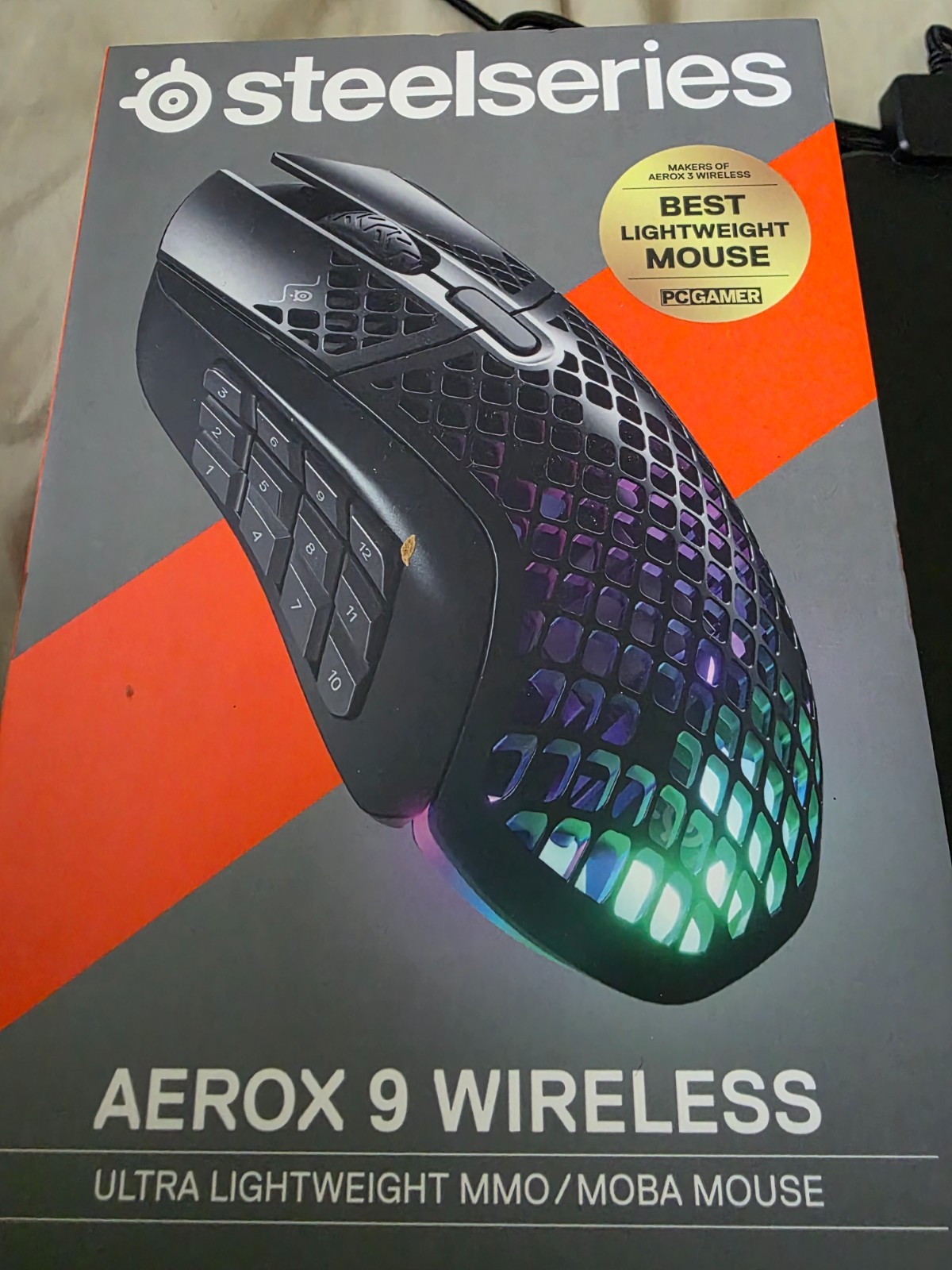 MSI Stealth 16 Studio SteelSeries Aerox 9 Wireless Razer Firefly V2 Pro