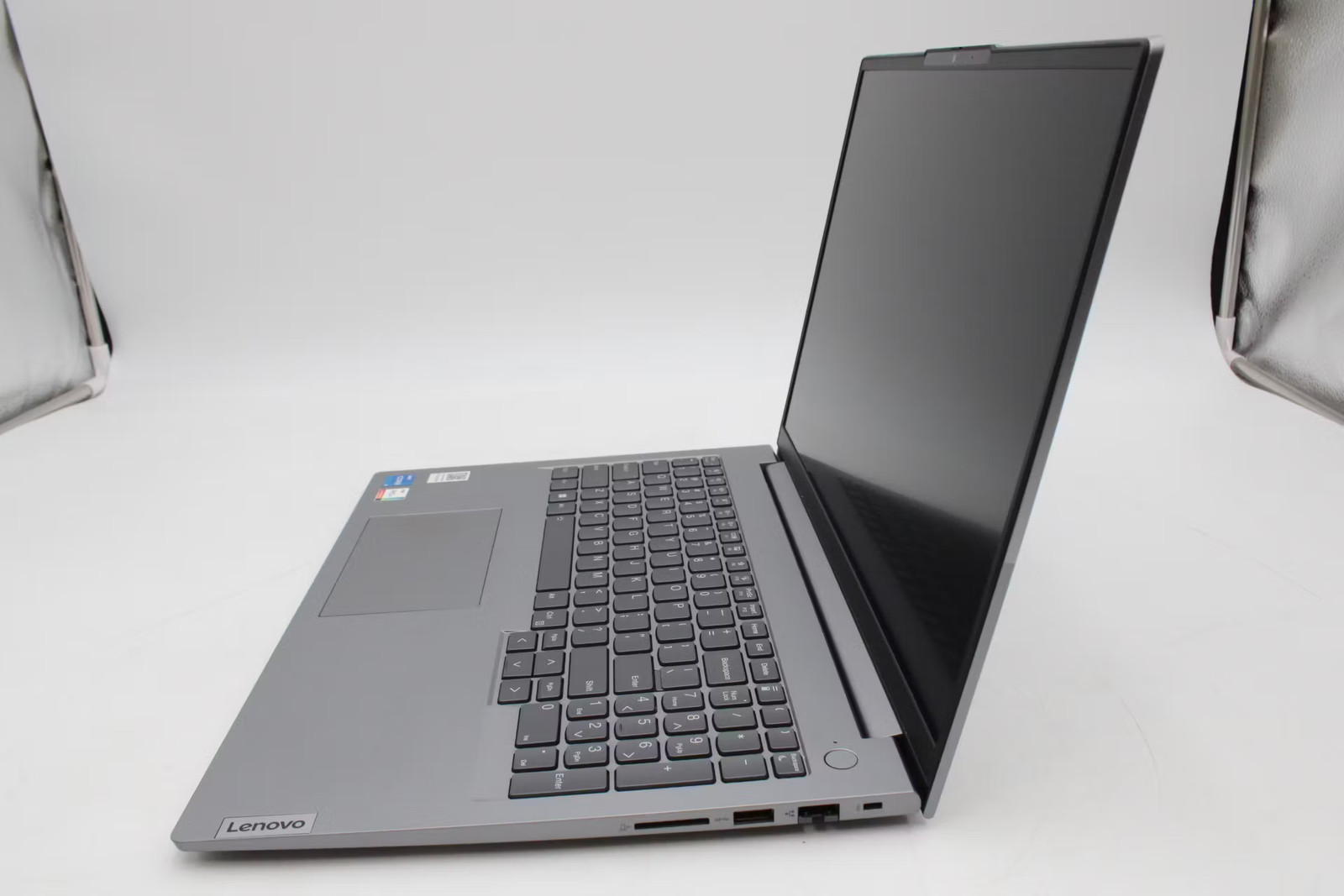 Lenovo ThinkBook 16 G6 IRL 16″ i5-1335U, 256GB NVMe, 16GB RAM