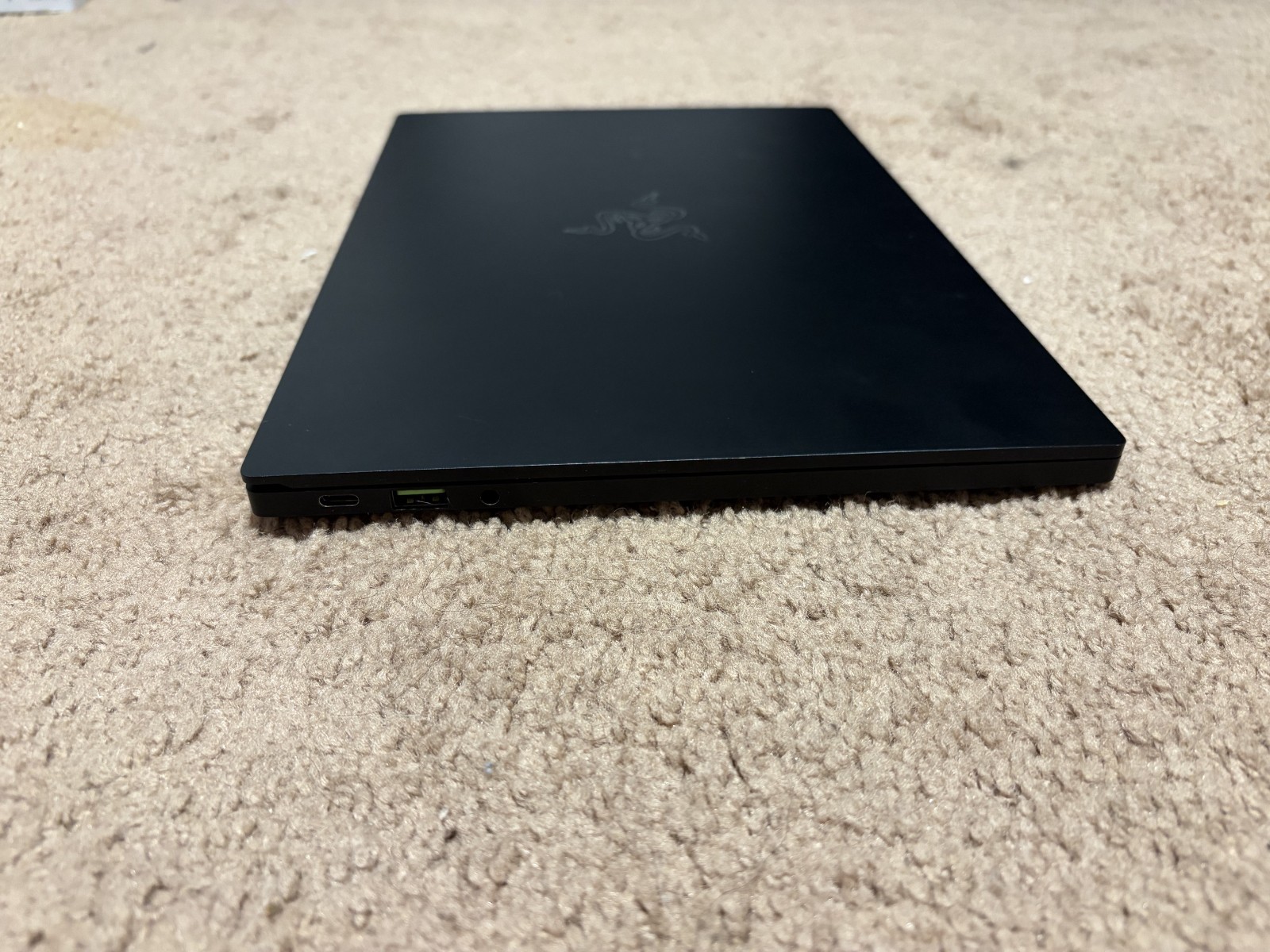Razer Blade Stealth 13″ RZ09-310 i7-1065G7 16GB 256GB 13.3″ FHD GeForce GTX 1650