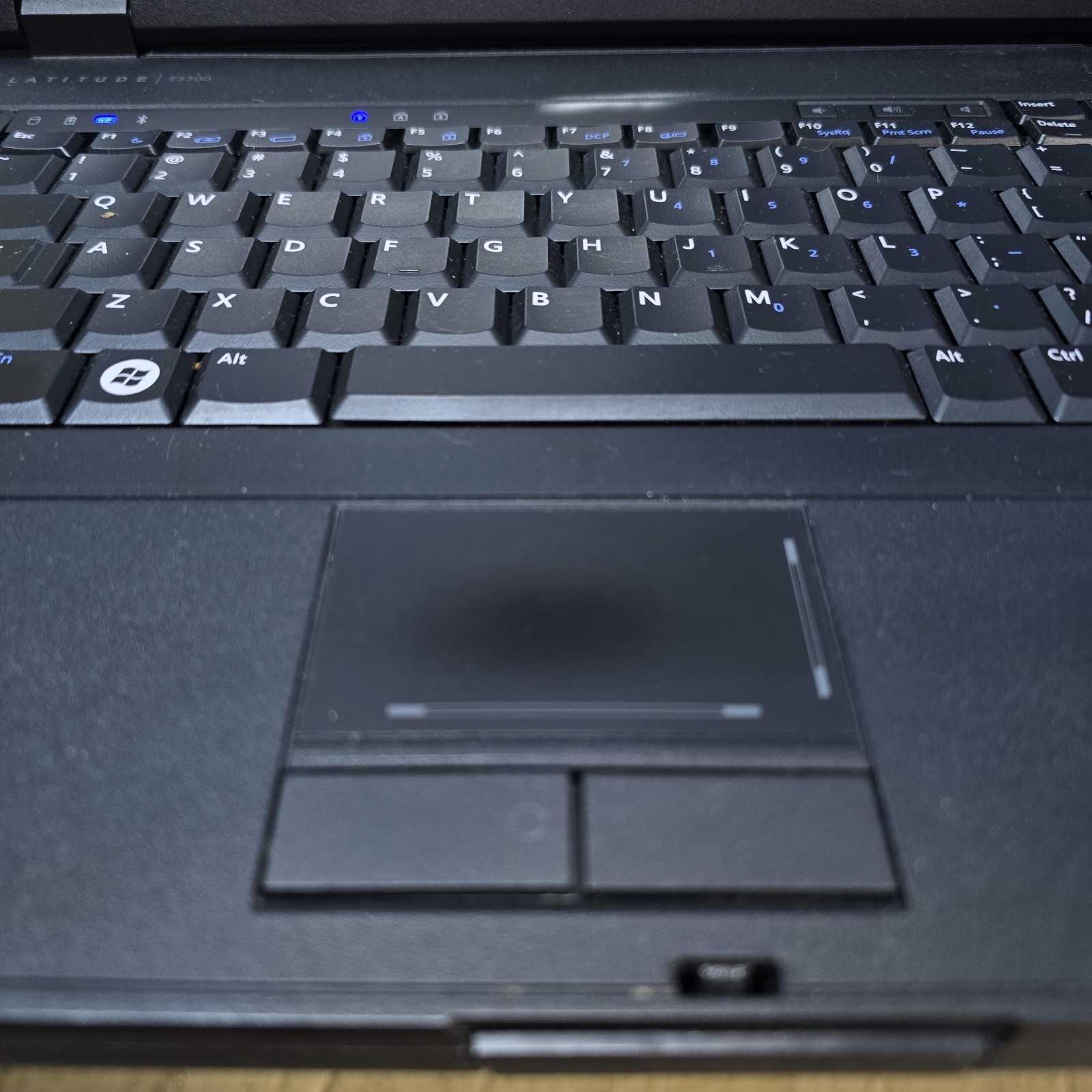 Dell Latitude E5500 Laptop Windows 10 Pro 32 Bit 15.4in No Charger Parts