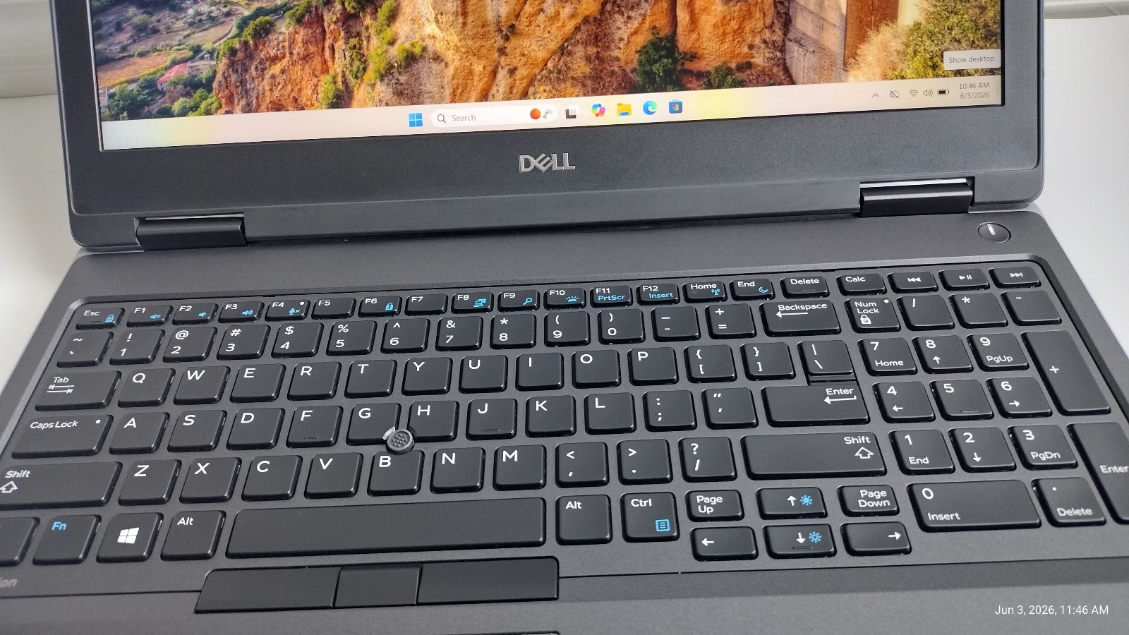 GAMING! Dell Precision 7540 15.6″ FHD 6-Core i7-9850H 32GB 256GB NVIDIA T2000