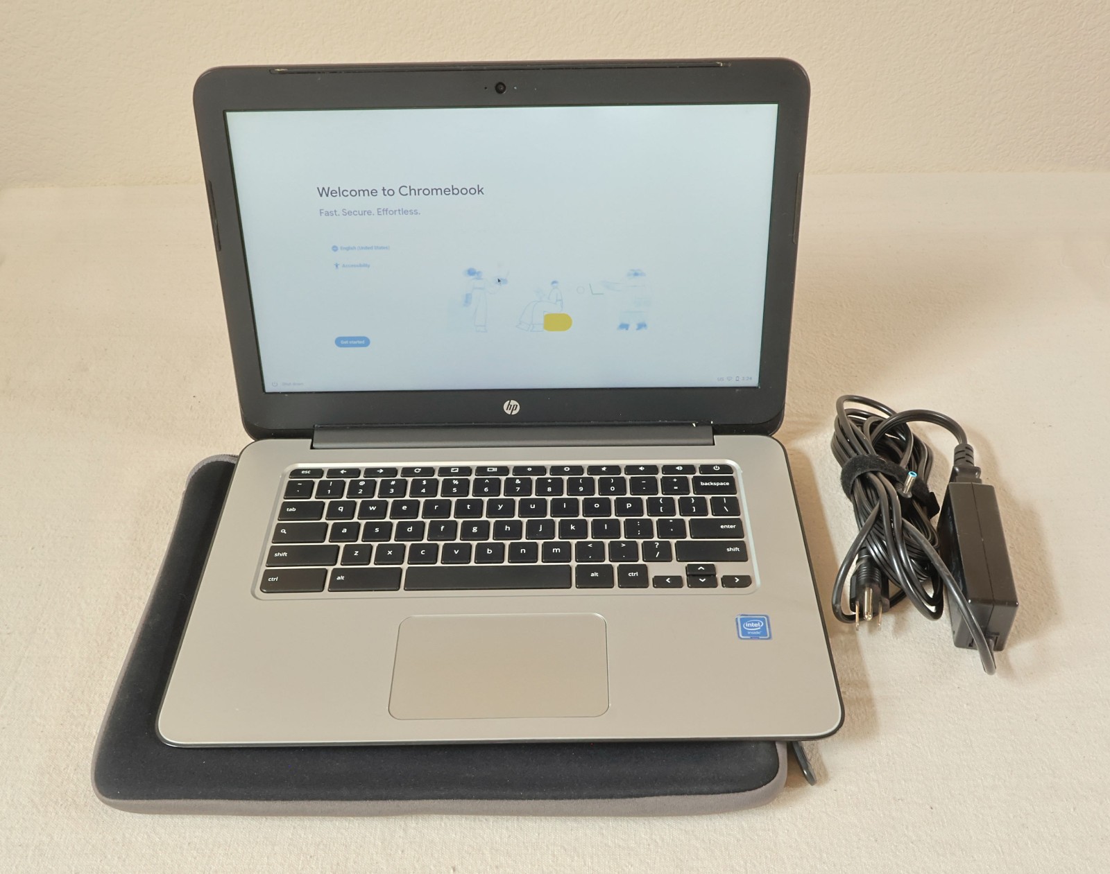 HP Chromebook 14 G4, 16GB SSD, 4GB RAM, WiFi, HP Charger, 14″ screen, Sleeve