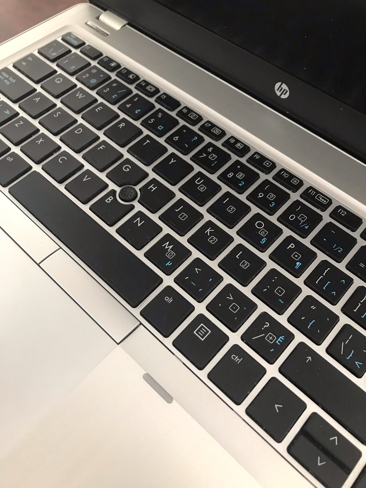 HP EliteBook FOLIO 9470M/ I5-3337U/ 1.8 GHZ / 8 GB RAM/ 500GB HDD/ W CADDY