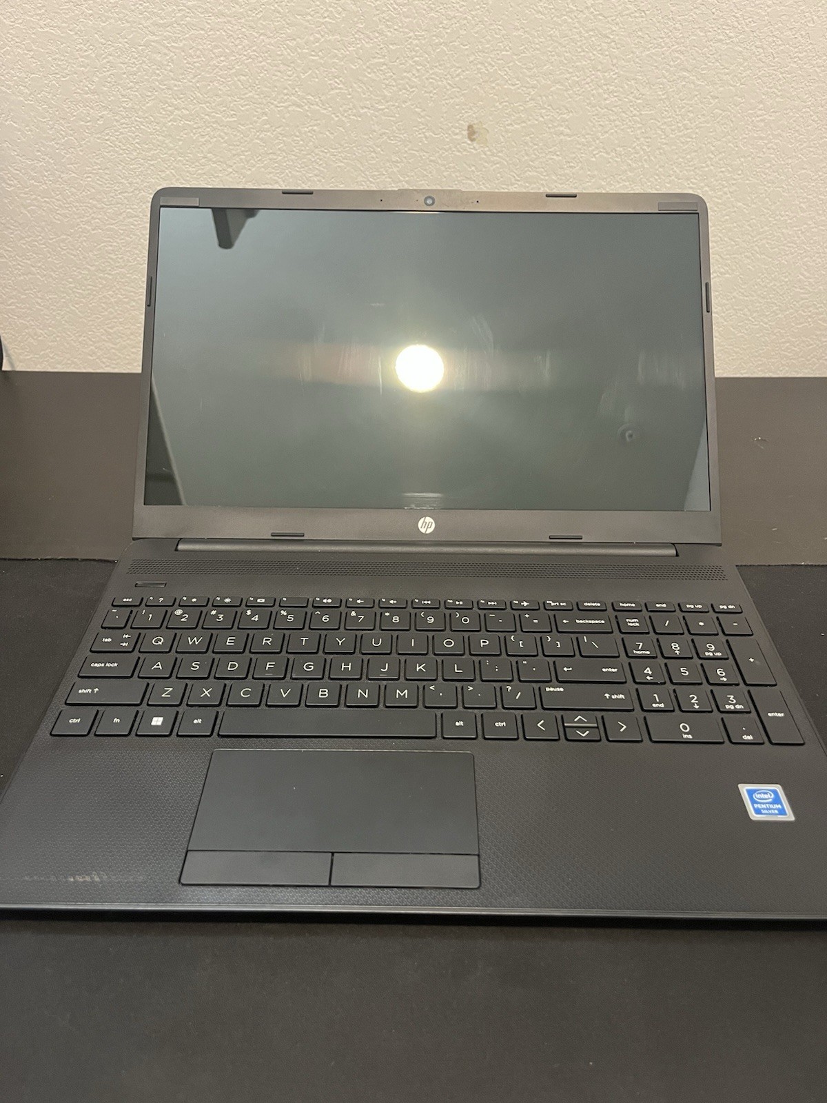 HP Intel Core i5 7th Gen. 15.6″ Black Laptop 1TB SSD HD Display Windows 11