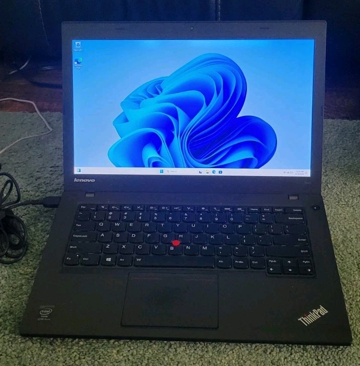 Lenovo thinkpad T440 Intel Core i5-4300 8GB RAM 240GB SSD Windows 11 Pro