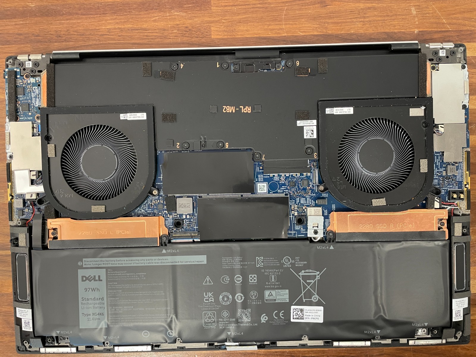 Dell XPS 17 9730 17″ I7-13700H NO RAM/SSD READ!