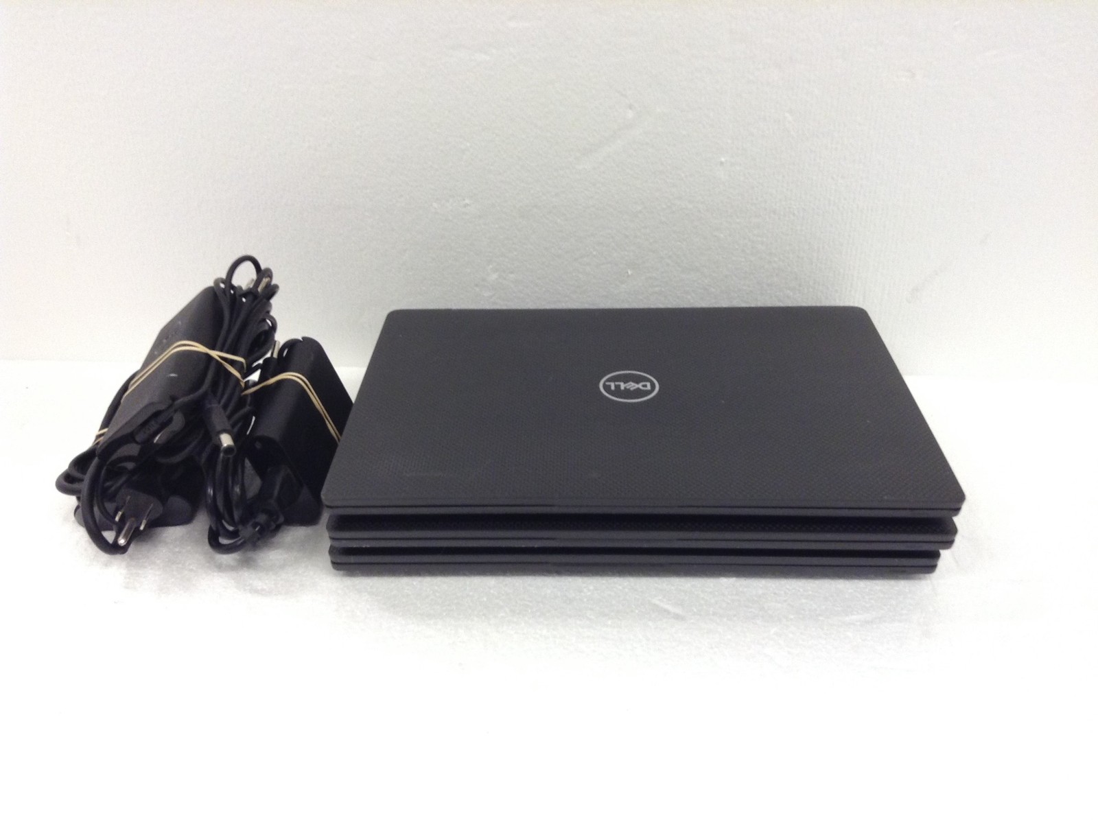 Dell Latitude 7400 i7-8665U 1.90Ghz 8Th Gen Laptop 14” w/ AC Adapter,No Memory