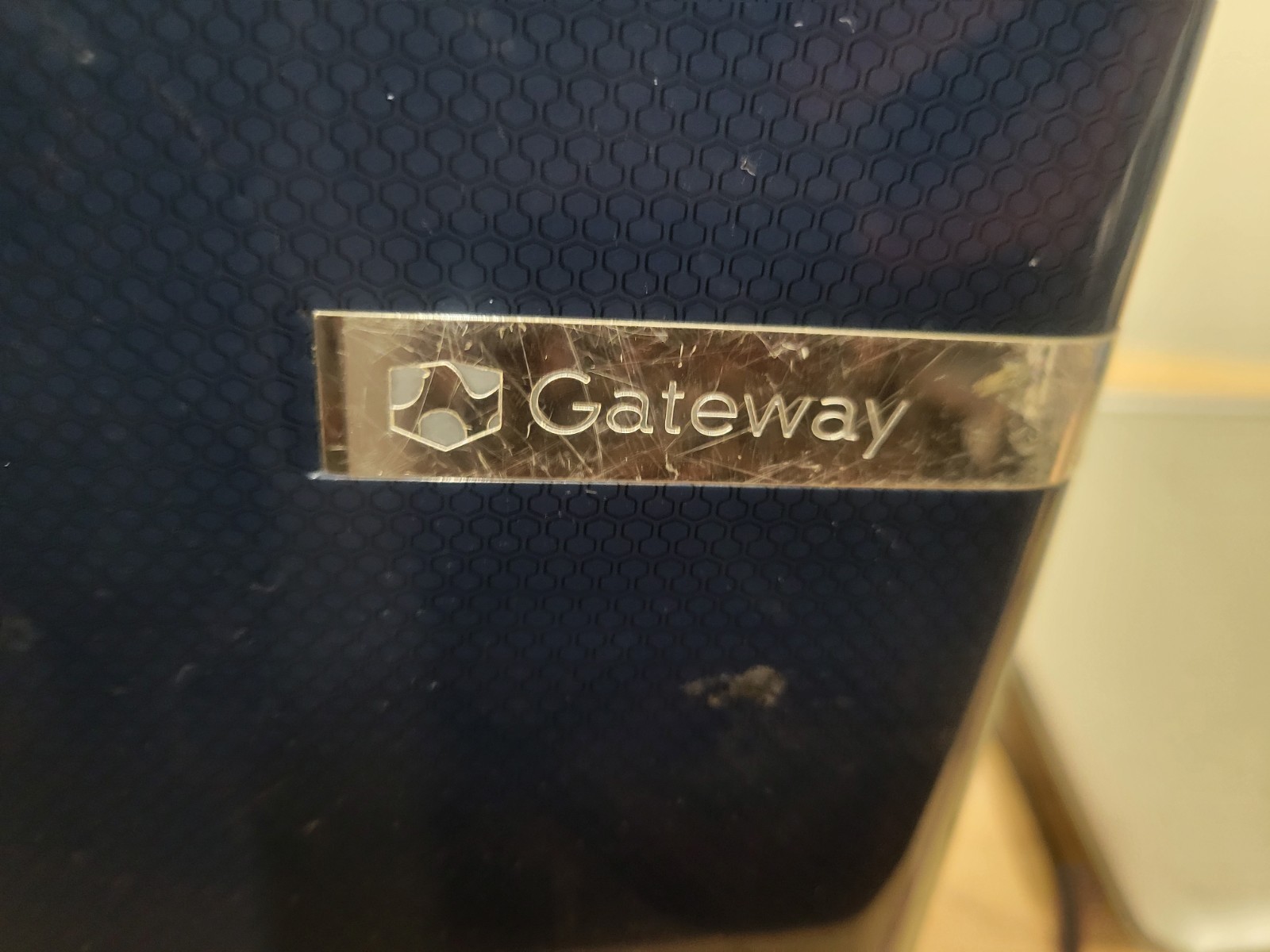 Gateway MS2285 AMD Athlon II Dual-Core M300 2GHz 2 GB NO HDD/Battery
