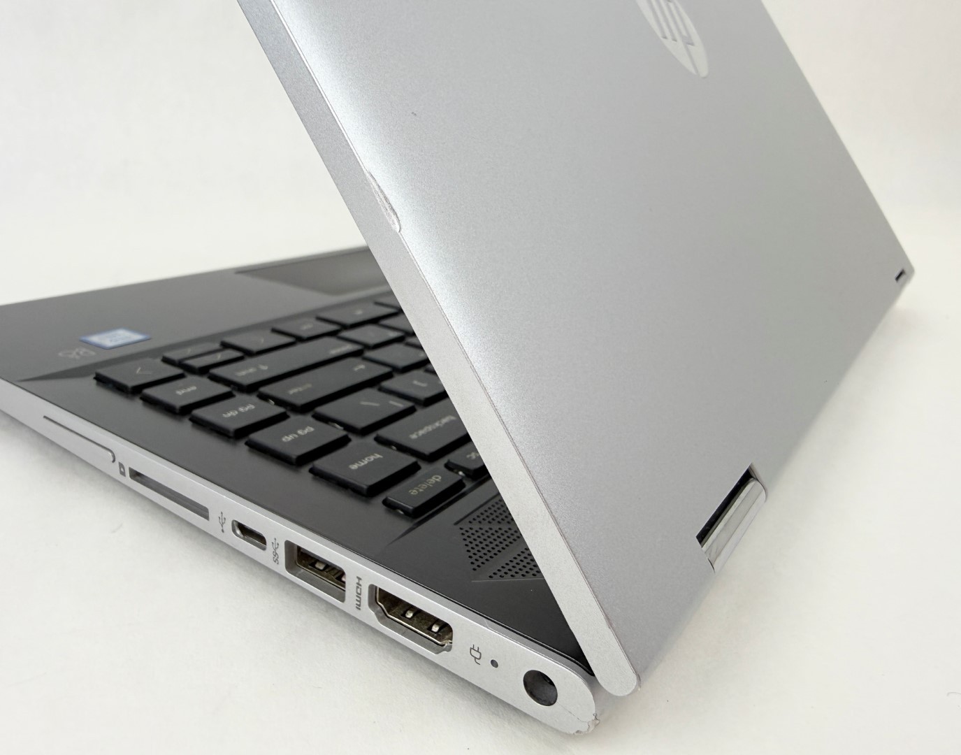 HP Pavilion x360 14m-cd0001dx 14″ HD Touch i3-8130U 8GB 512GB W11H