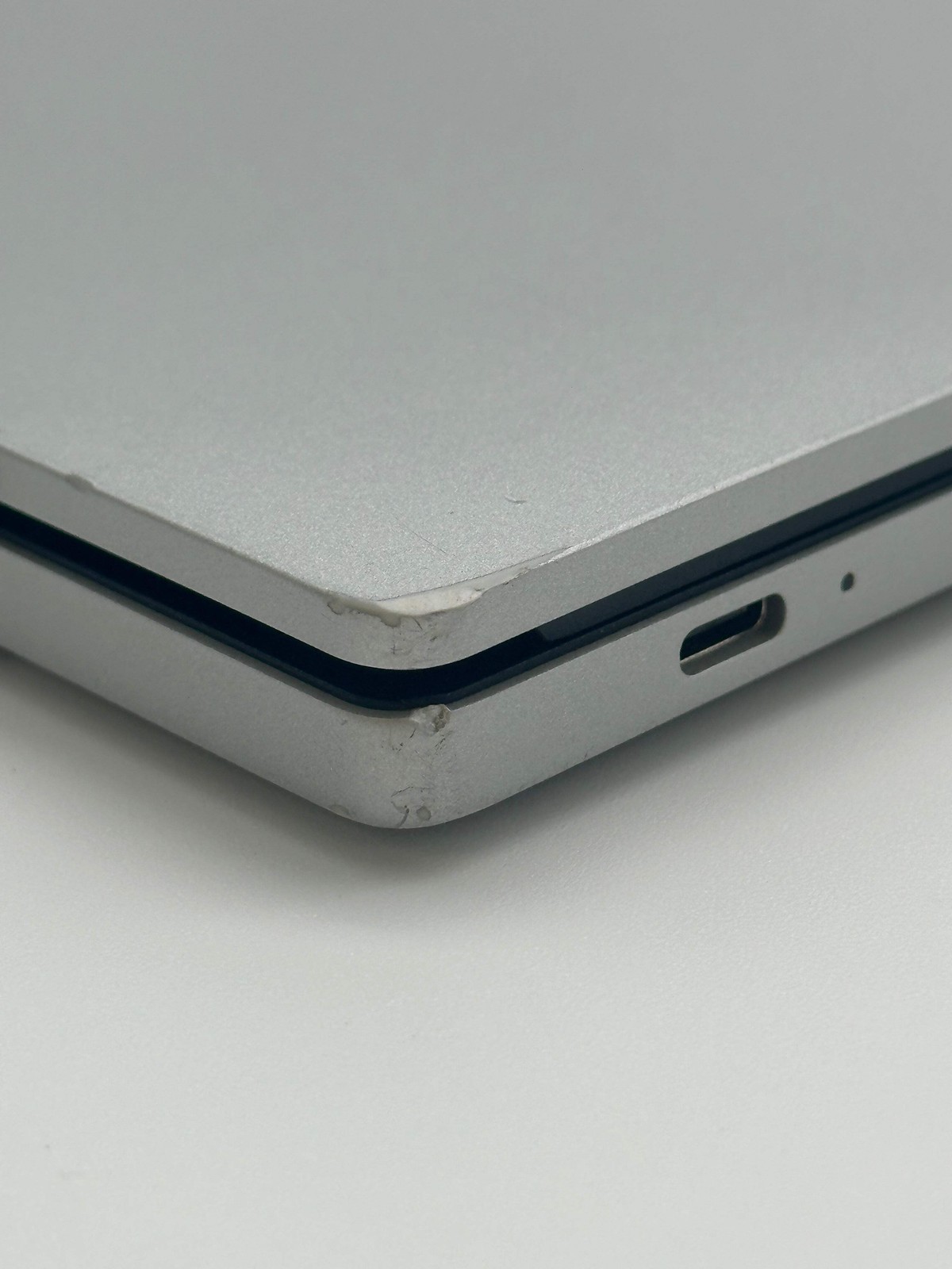 Samsung Chromebook XE345XDA 14-inch Intel Celeron 4GB RAM 32GB Silver Used