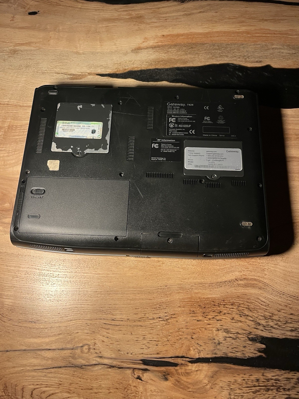 Gateway 7426GX Laptop AMD Athlon 64 3700+ 1GB RAM 100GB HDD Windows XP