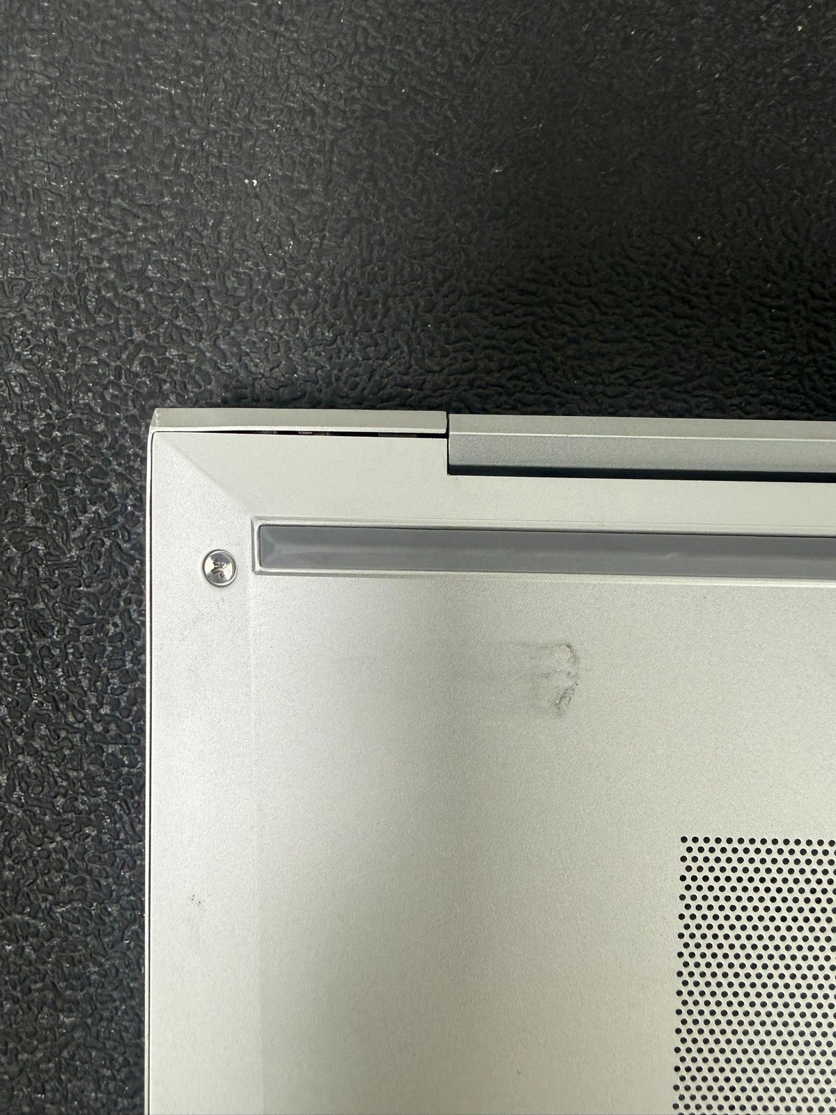 HP EliteBook 850 G8 15.6″ i5-1135G7 2.4GHz 16GB DDR4 256GB M.2 Laptop – READ