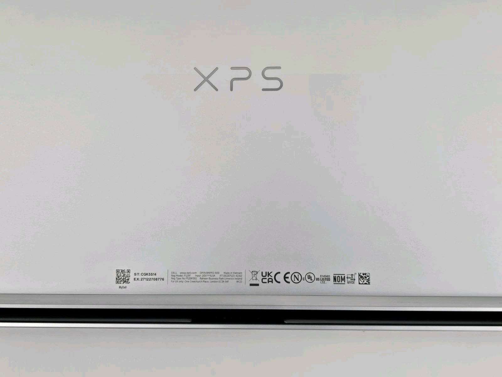 Dell XPS 16 9640 4K OLED TOUCH 2.5 GHz Ultra 9 185H 32GB 1TB SSD RTX 4060 – Good