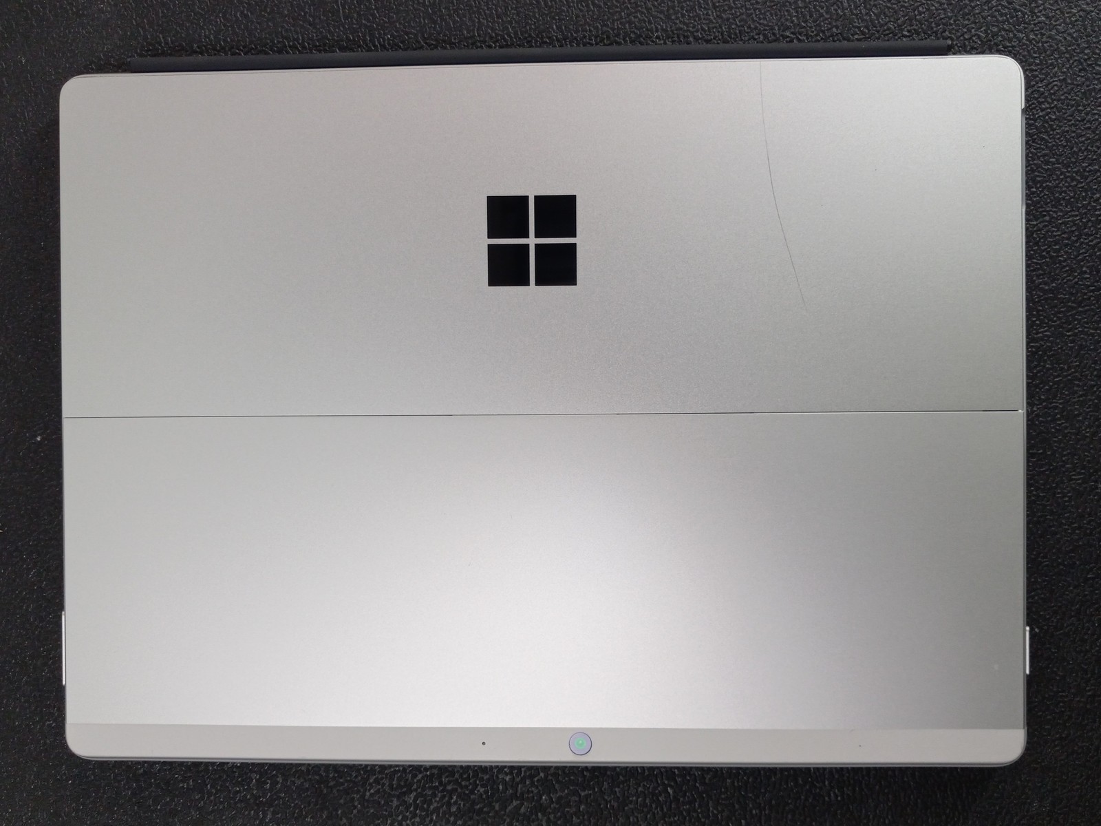 Microsoft Surface Pro 8 1982 13″ Core i7-1185G7 16GB RAM 256GB SSD W11P