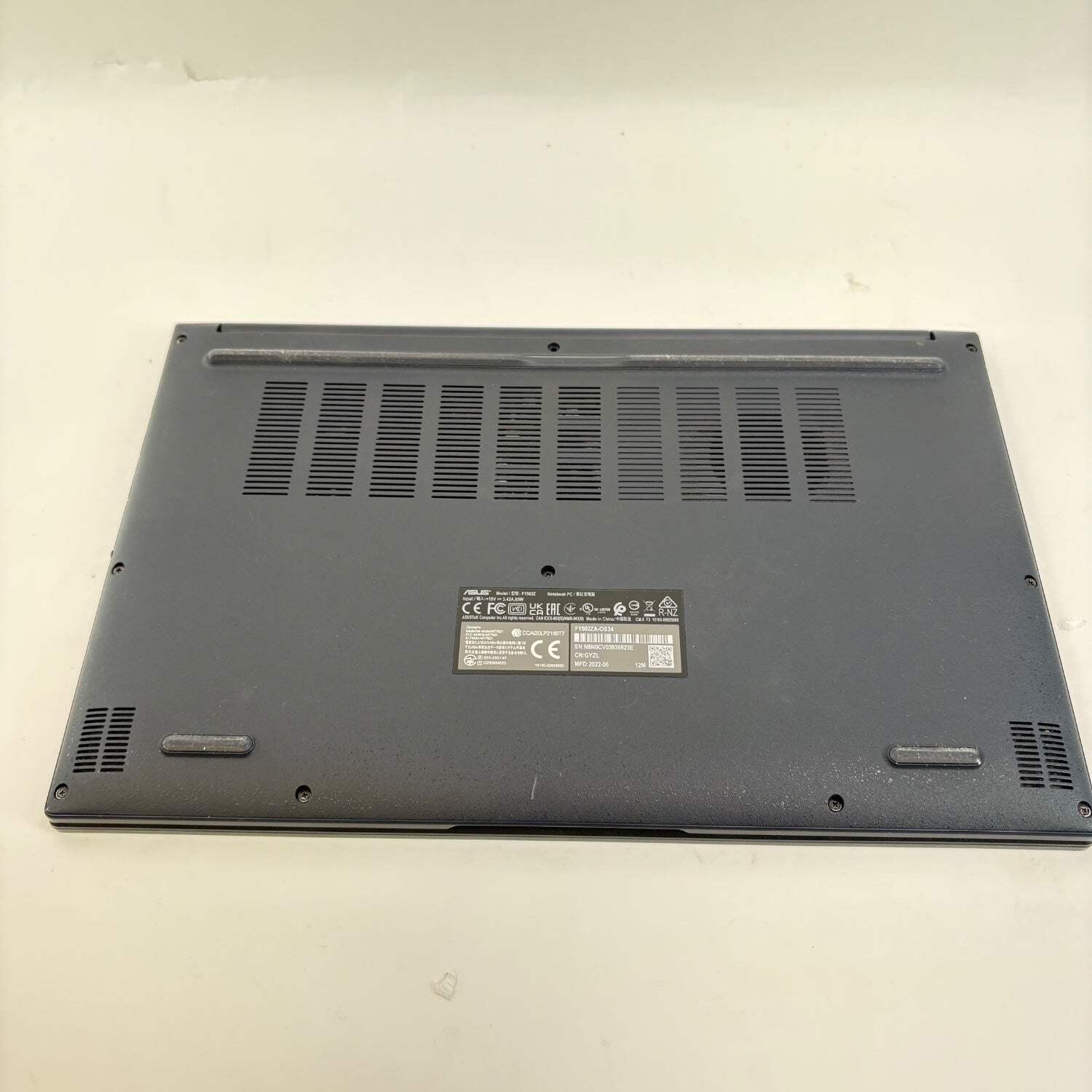 Asus Vivobook 15 F1502Z 15.6″ i3-1220P 1.5GHz 8GB RAM 256GB SSD