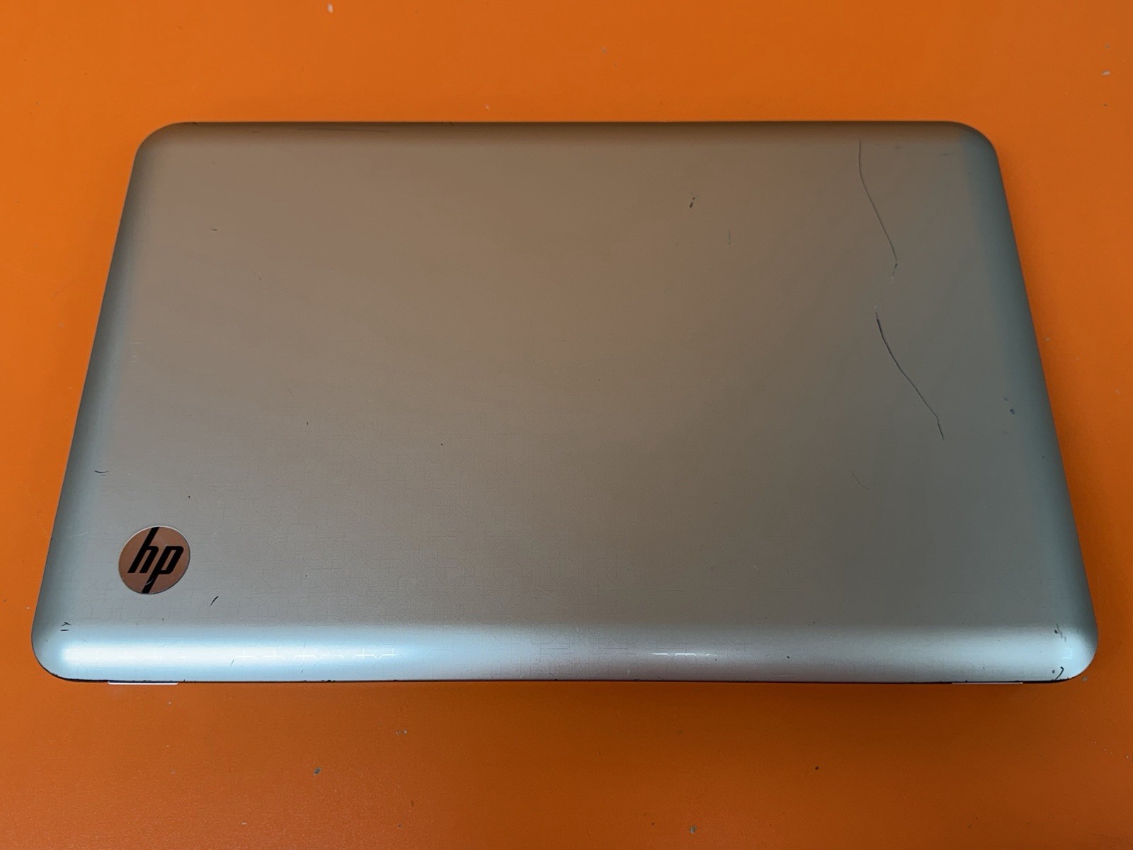 HP dv6-3217cl AMD A6-RADEON/4GB No hard drive No OS