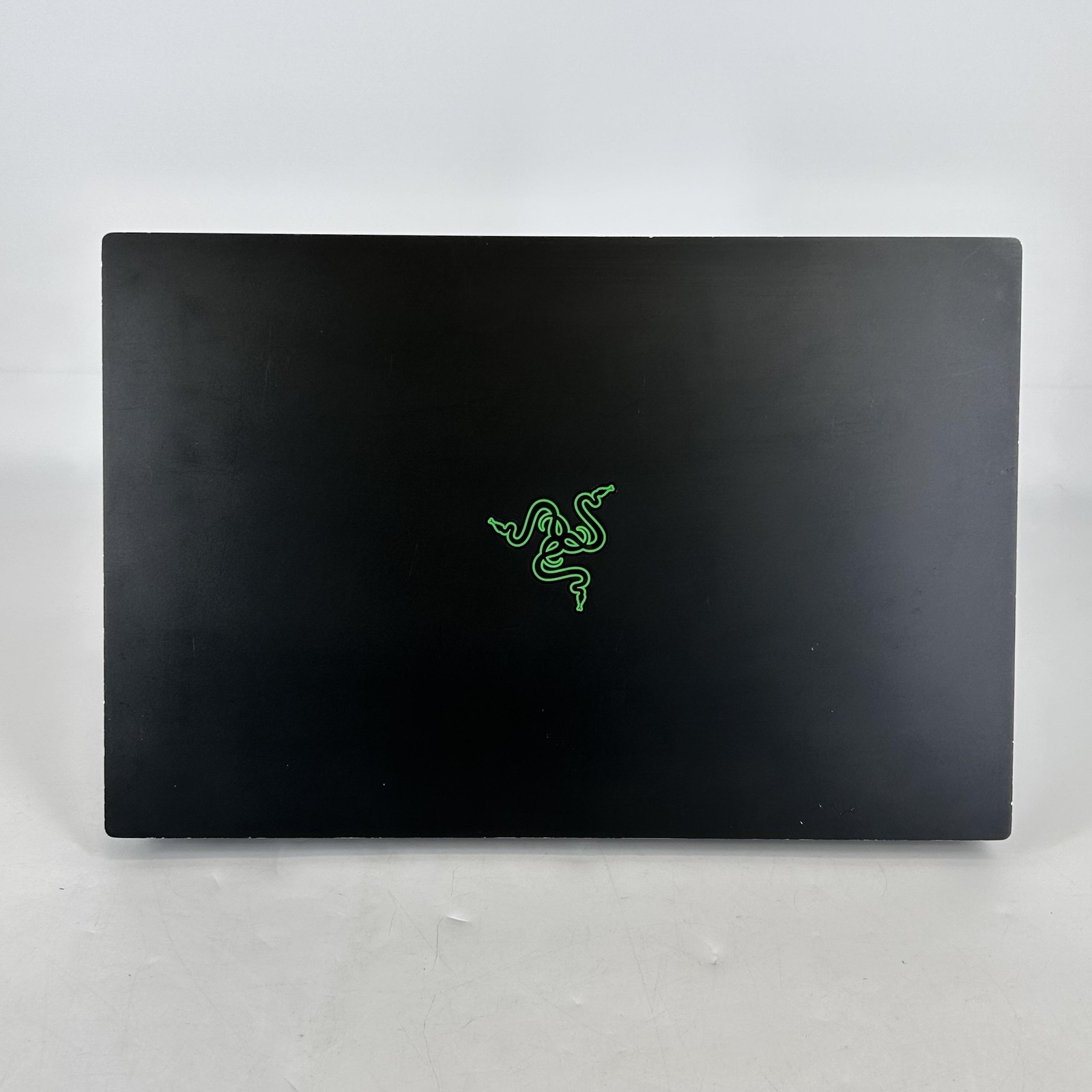 Razer Blade 15 Advanced 300Hz FHD i7-10875H 2.3GHz 16GB 1TB RTX 2080 Super Max-Q
