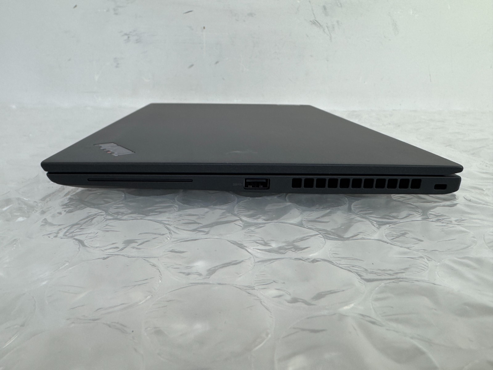 Lenovo ThinkPad T14s Gen 2 i7-1185G7 16GB 256GB SSD 14″ FHD Win 11 Pro