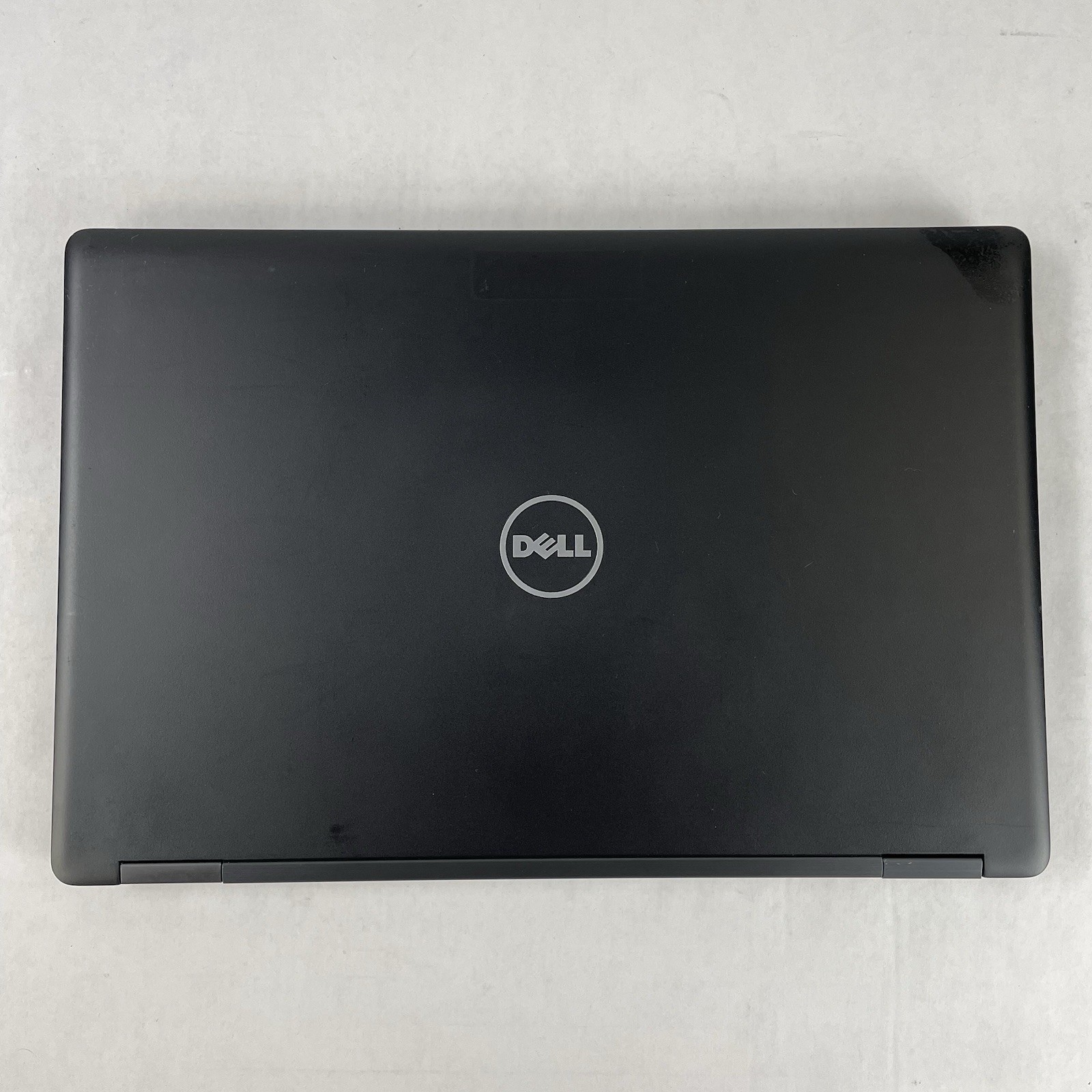 Dell Latitude 5580 15.6″ i5-6300U 2.40 GHz 8 GB RAM No SSD No OS No AC