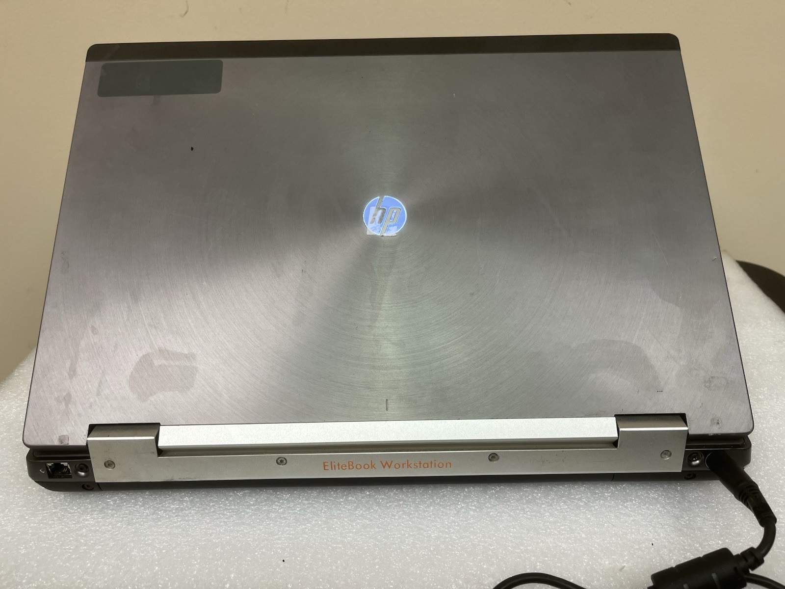 HP ELITEBOOK 8570W Core i7-3740QM 2.60 GHZ 16GB 256GB SSD 15.6″ LCD Win 11 Pro