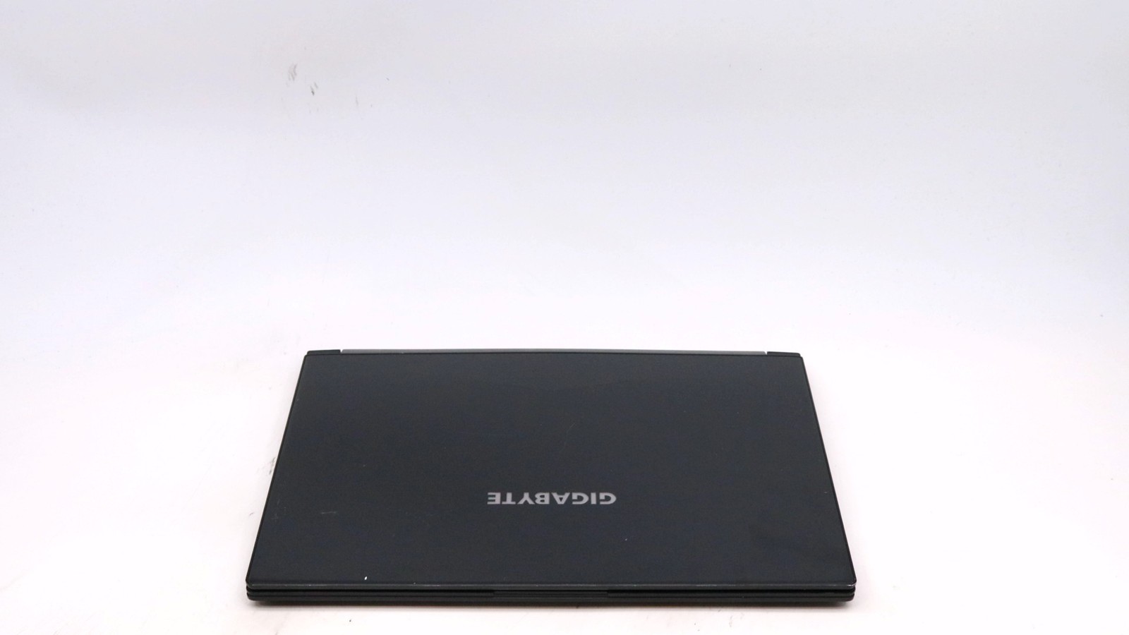 Gigabyte AERO 15 Classic-WA 15″ i7-9750h 16GB 512GB – Very Good