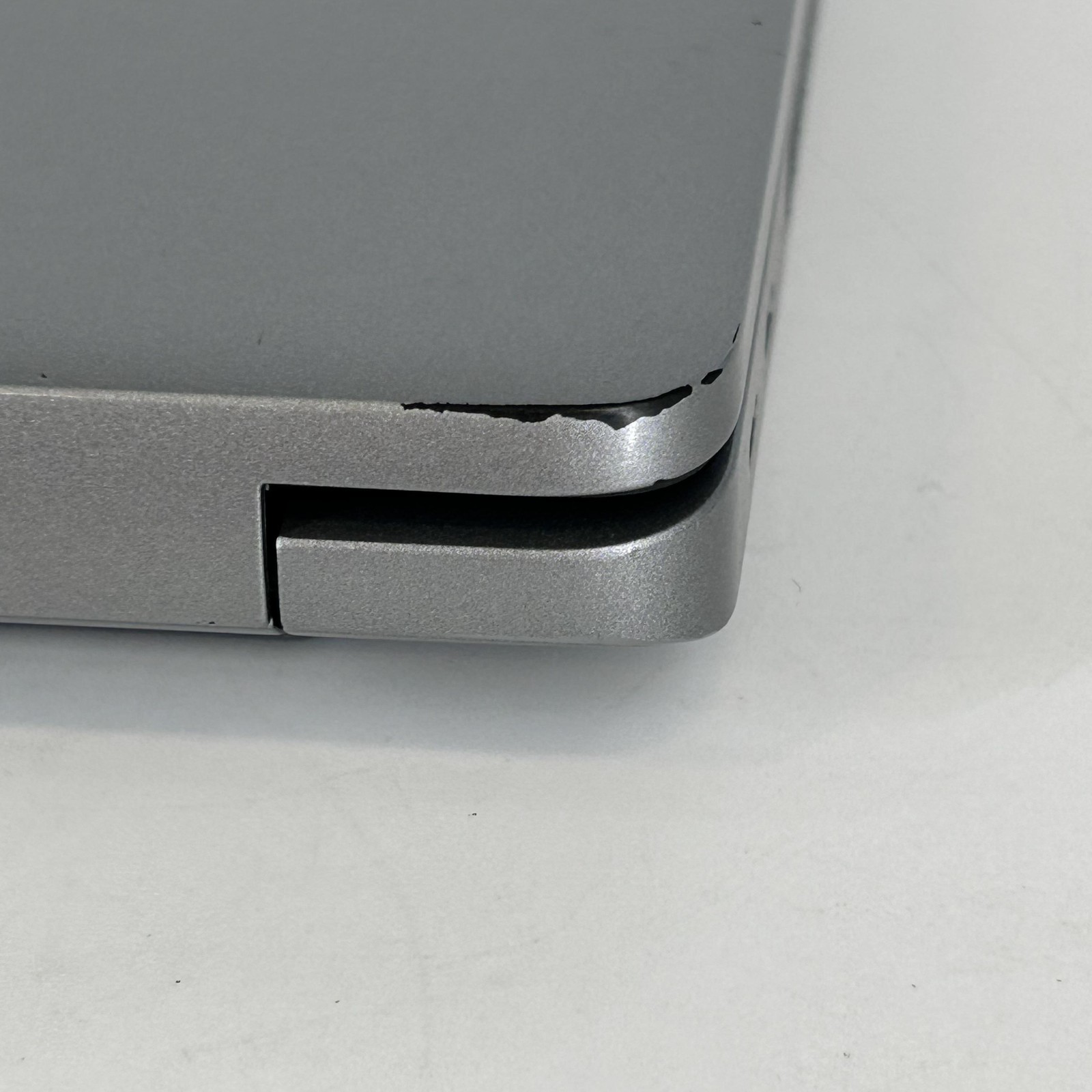 Dell Precision 3590 15 FHD 1.4 GHz Ultra 7 155H 32GB 1TB SSD NVIDIA RTX 500 Ada