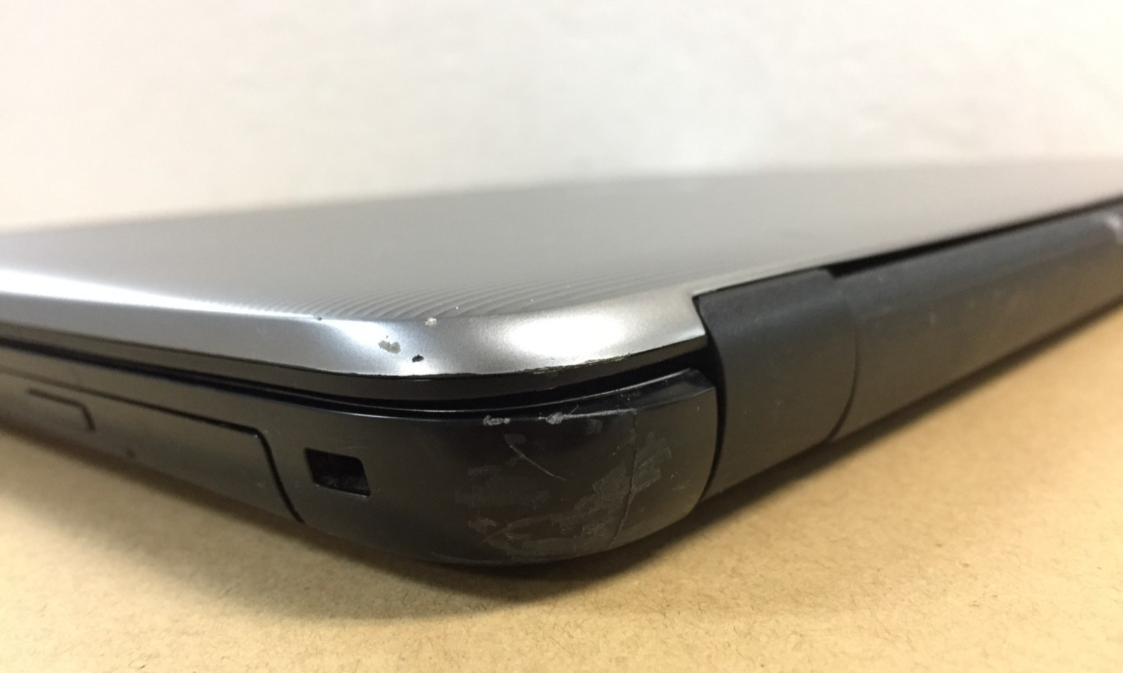 *Bad Battery*HP 15-ay091ms 15.6″ Touchscreen Laptop/i3-6100U/8G RAM/1TB HDD/W10H