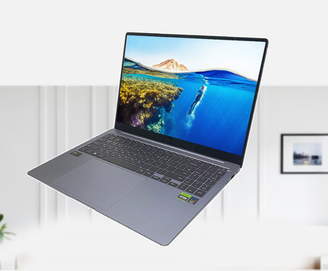 Samsung Galaxy Book4 Ultra NT960XGL-XD94G 16″ Intel Ultra 9 64GB 2TB SSD