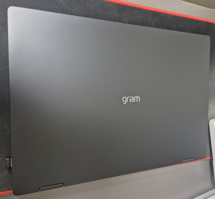 LG Gram Pro 360 16″ 16T90TP-GD7BK Ultra7 Intel Arc 32GB/1TB Win11 gram AI Laptop