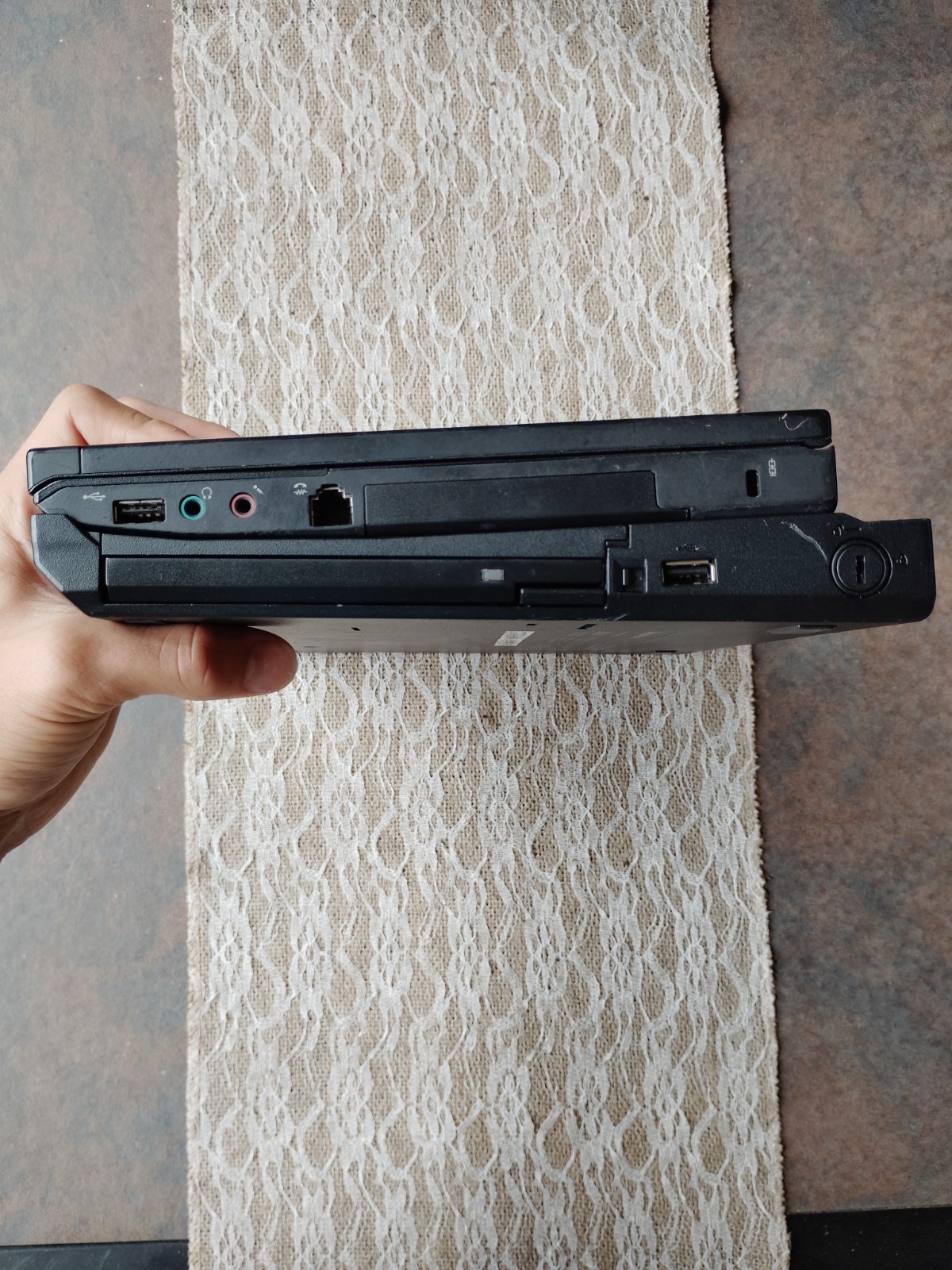 Lenovo ThinkPad X200 12.1in Read Description