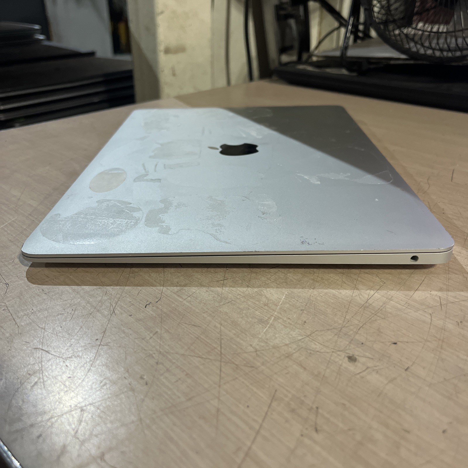 APPLE MACBOOK AIR “M1″ 8 CPU/7 GPU 13” 3.2GHZ 8GB RAM 128SSD