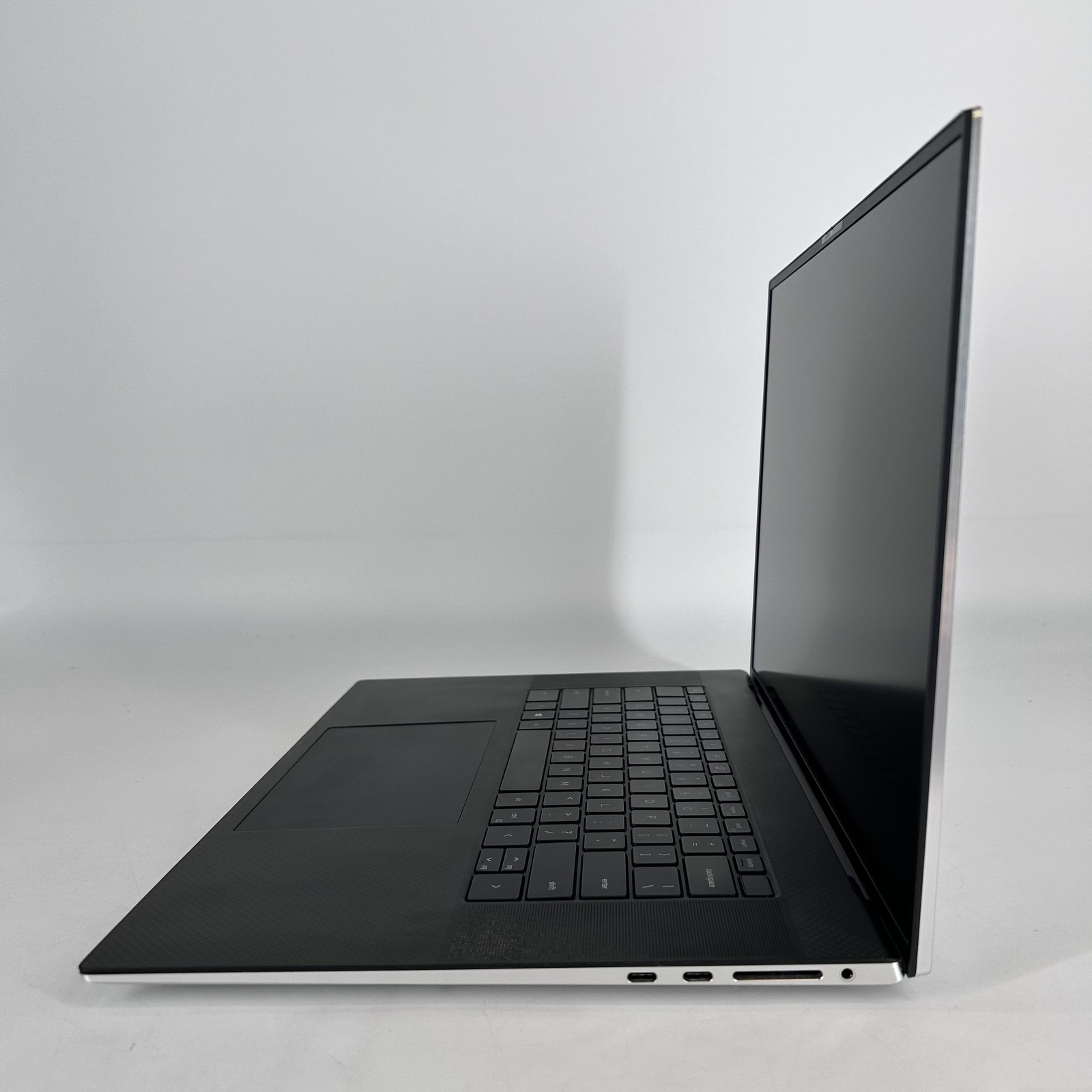 Dell XPS 17 9700 Silver FHD+ i5-10300H 2.50GHz 16GB RAM 1TB SSD Good