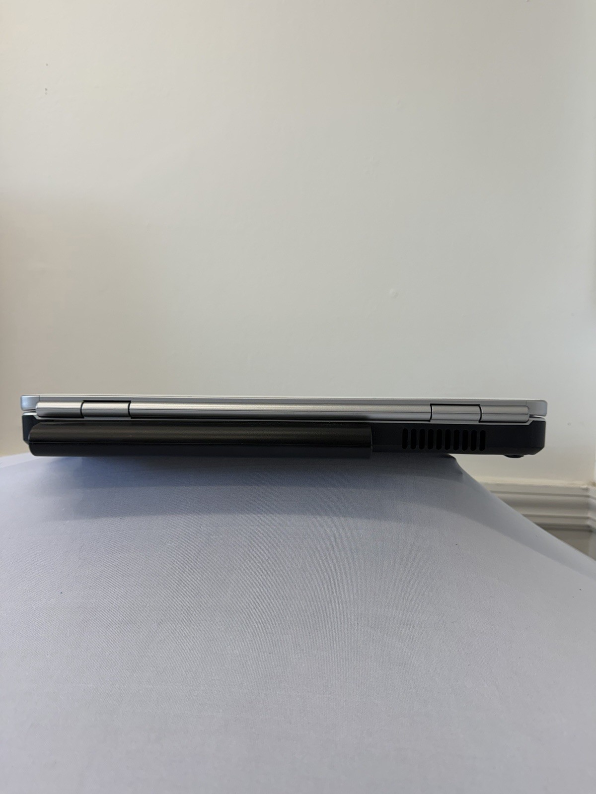 Dell Inspiron 1525 Laptop – Good Screen – Intel Duo 06FD – RAM 4GB – Read Des