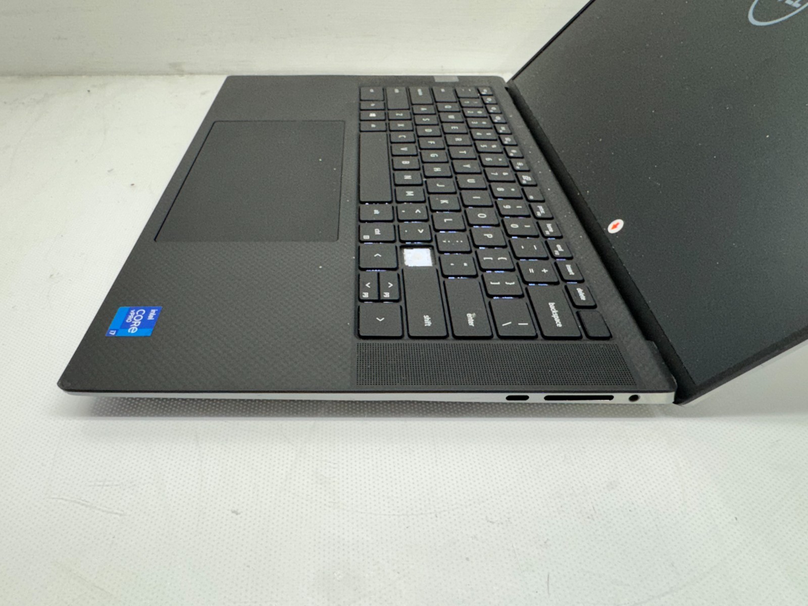 Dell Precision 5560 15.6″ Intel i7-11850H@2.5GHz 32GB 512GB A2000 W/AC *READ*
