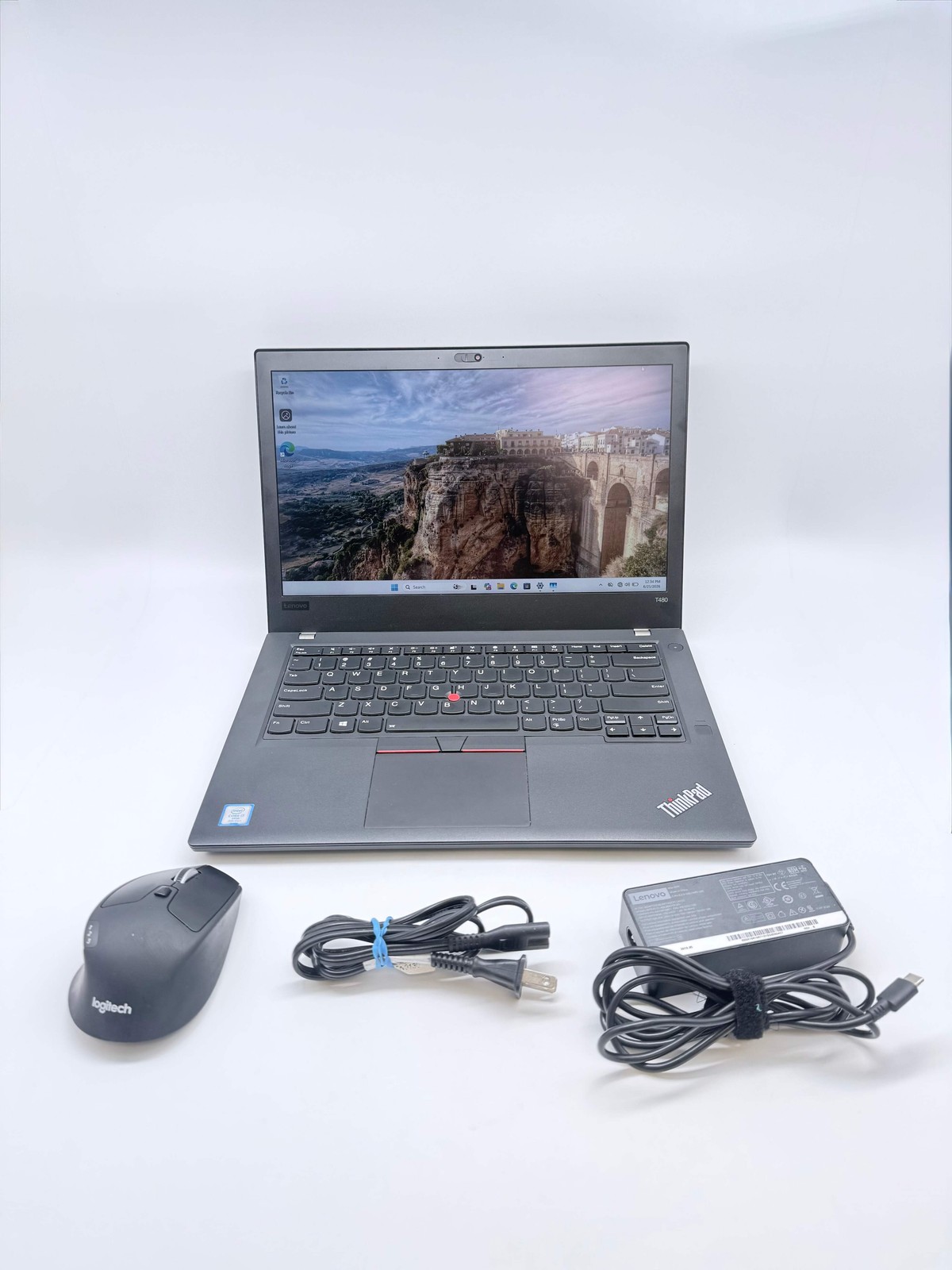 Lenovo ThinkPad T480 14″ Core i7 8th Gen 32GB RAM 512GB SSD w/ Mouse