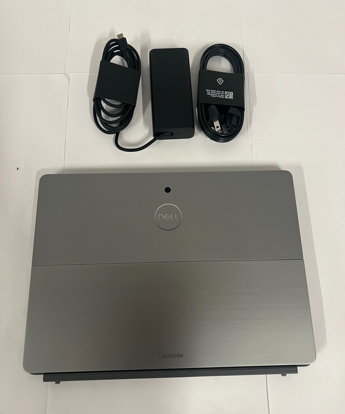 Dell Latitude 7200 2in1 12.3 i7-8665U Touch 16GB 256GB SSD Win11 Silver Keyboard