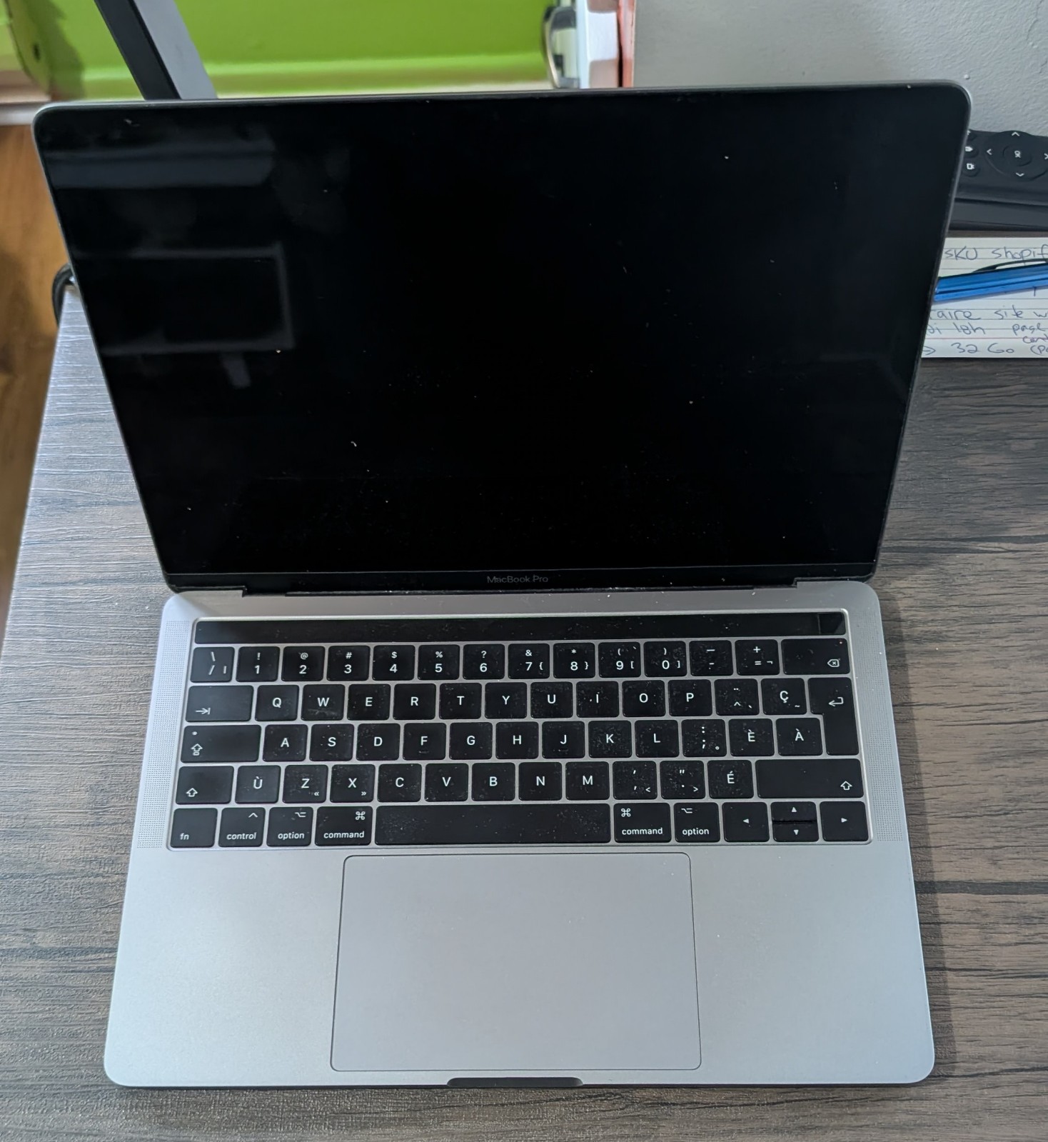 Apple MacBook Pro 13” 2017 A1708 EMC 3163 FOR PARTS OR REPAIR READ