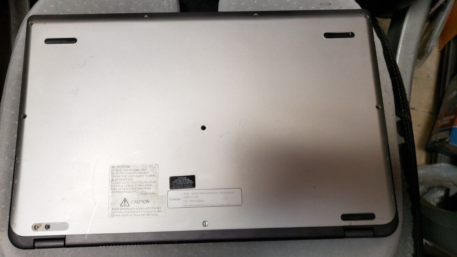 Toshiba Radius Intel i7-4510u 2.0Ghz/8GB/1TB with broken touch screen