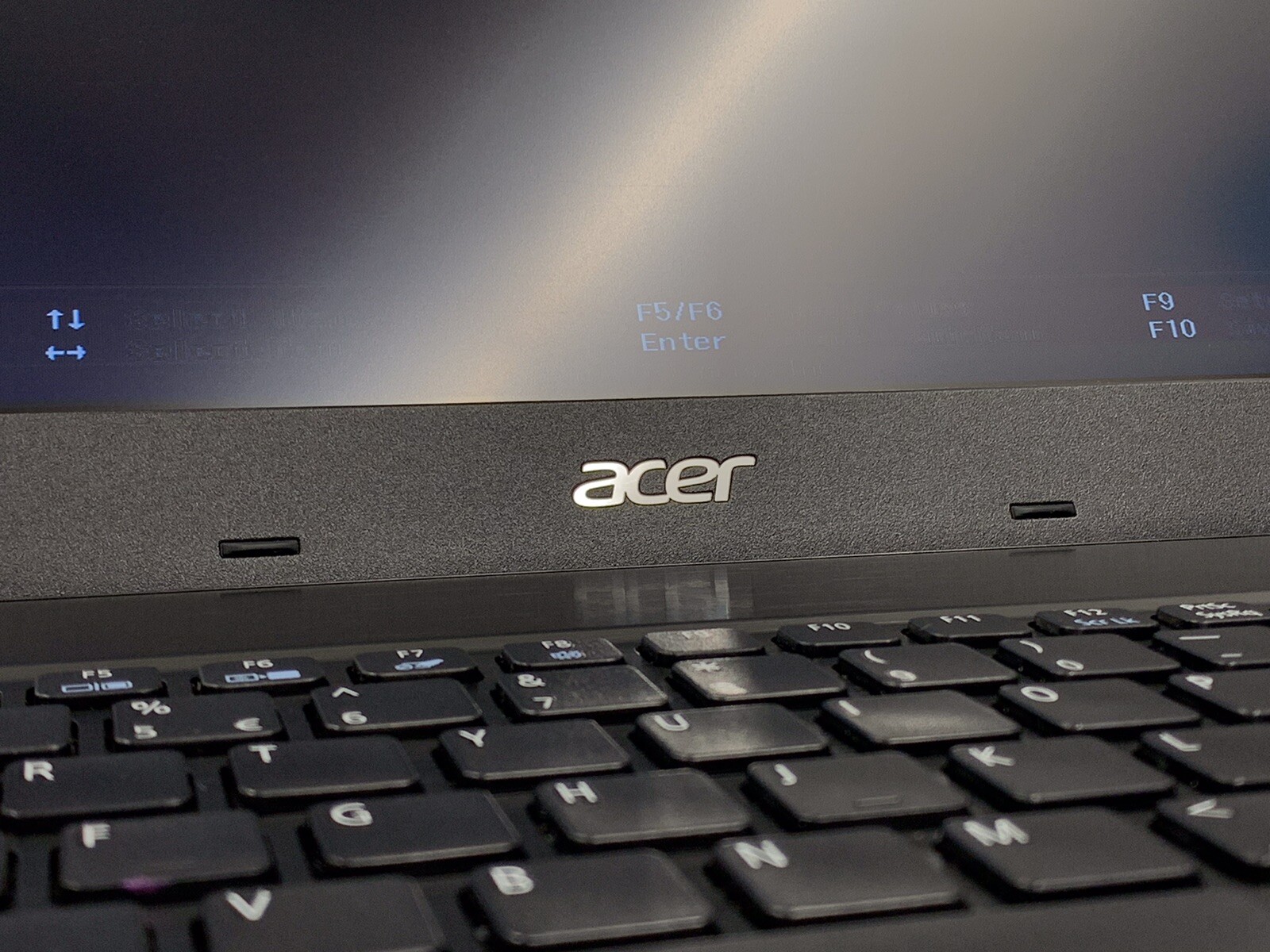Acer Aspire E15 (E5-567-392H) 15.6” Intel UHD Core i3 8th Gen | 6GB RAM | #T403
