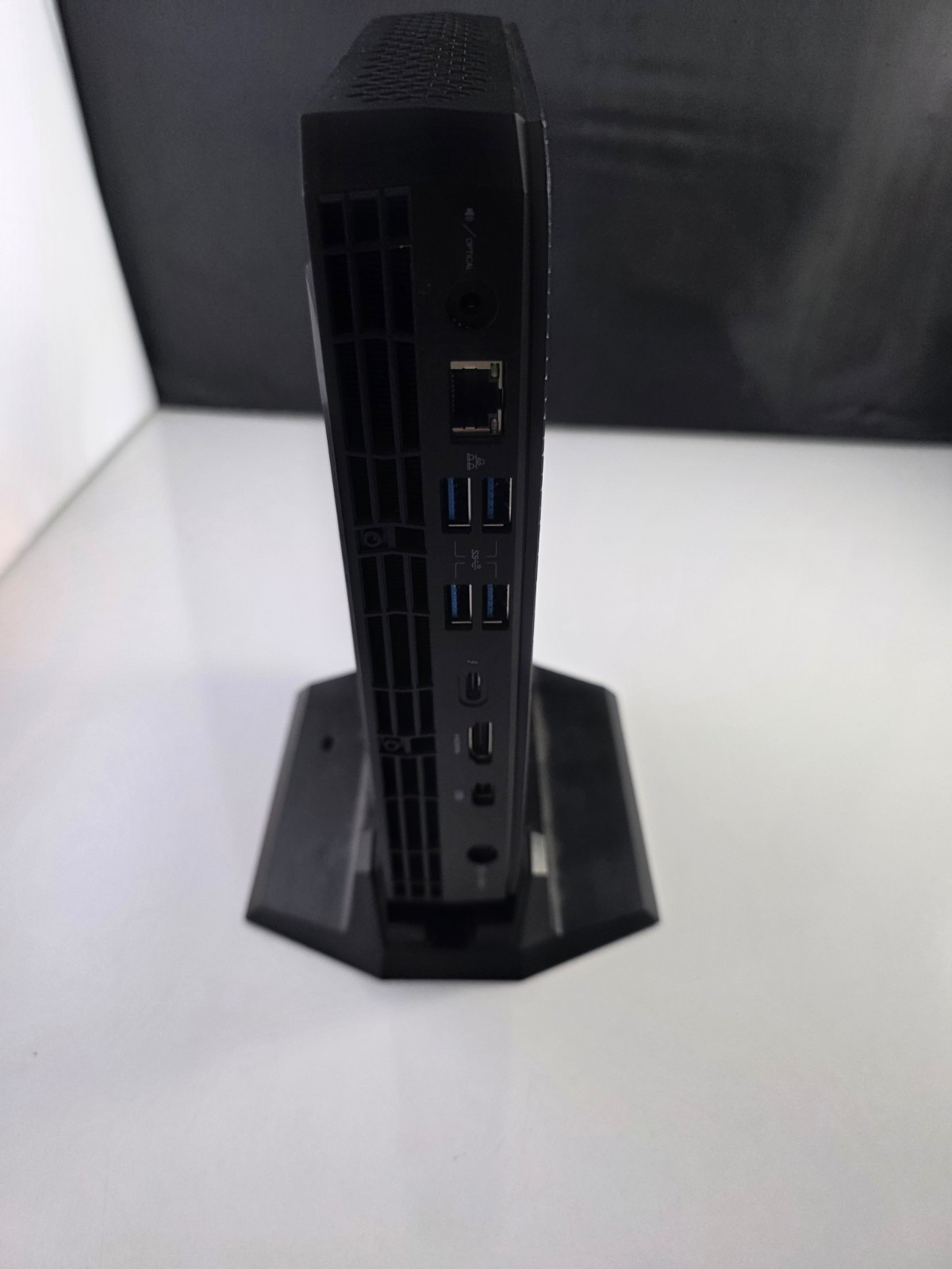 Intel NUC 11 Enthusiast Mini PC Kit (NUC11PHKi7C)w/ RTX 2060-6GB Graphics Memory