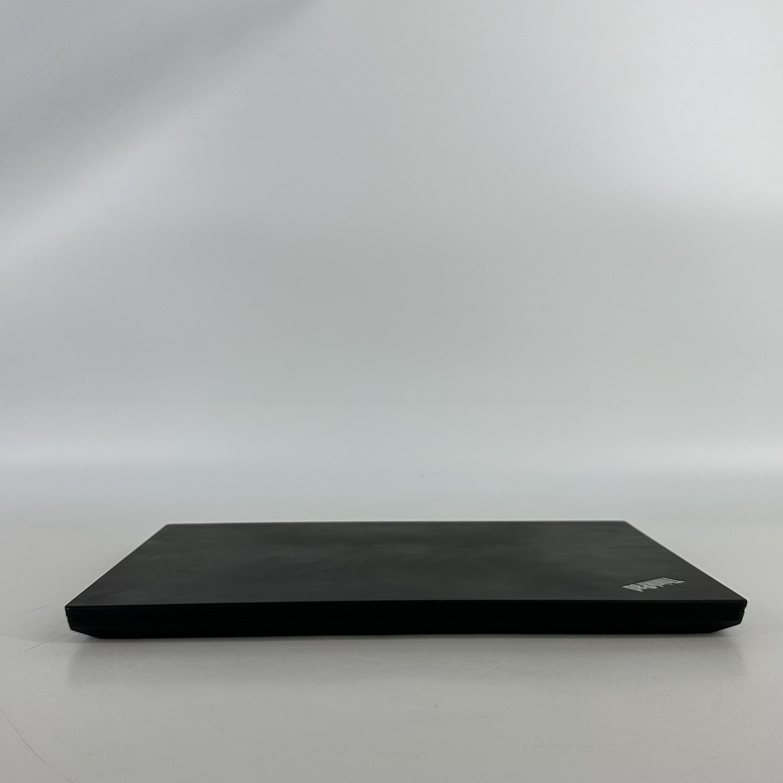 Lenovo ThinkPad T14 Gen 2 FHD 2.3 GHz Ryzen 5 PRO 5650U 16GB 256GB SSD Very Good