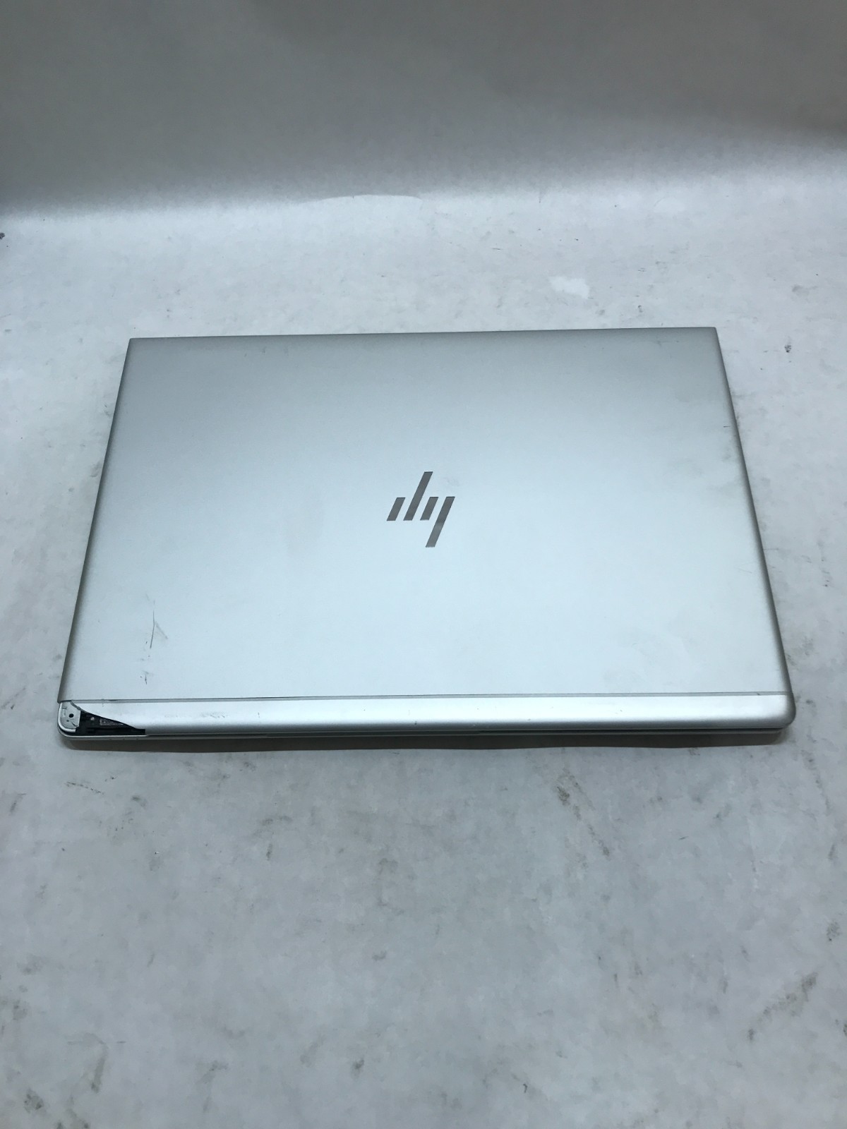 HP EliteBook 745 G6 14″ Ryzen 5 PRO 3500U 4GB RAM 250GB SSD WIN 11 C-Grade – DW