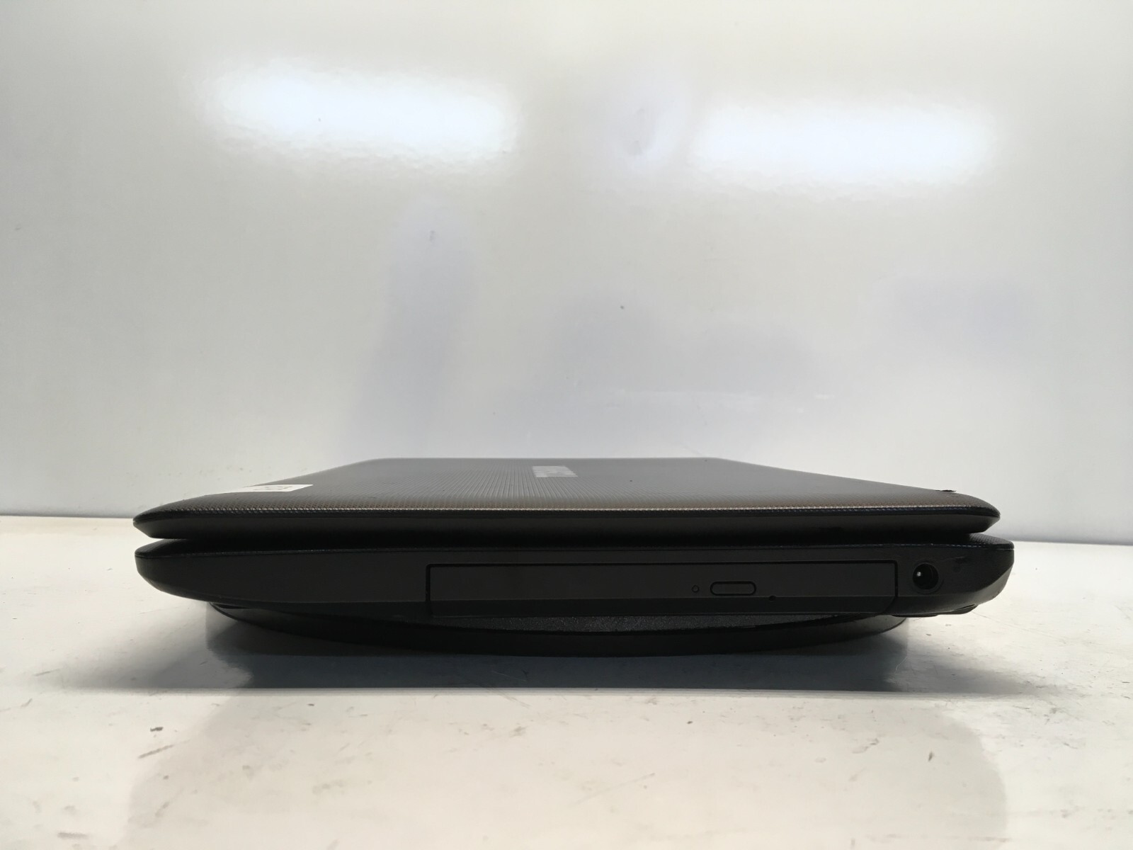 Toshiba Satellite C655D-S5302 AMD E-300 1.3GHz 6 GB NO HDD