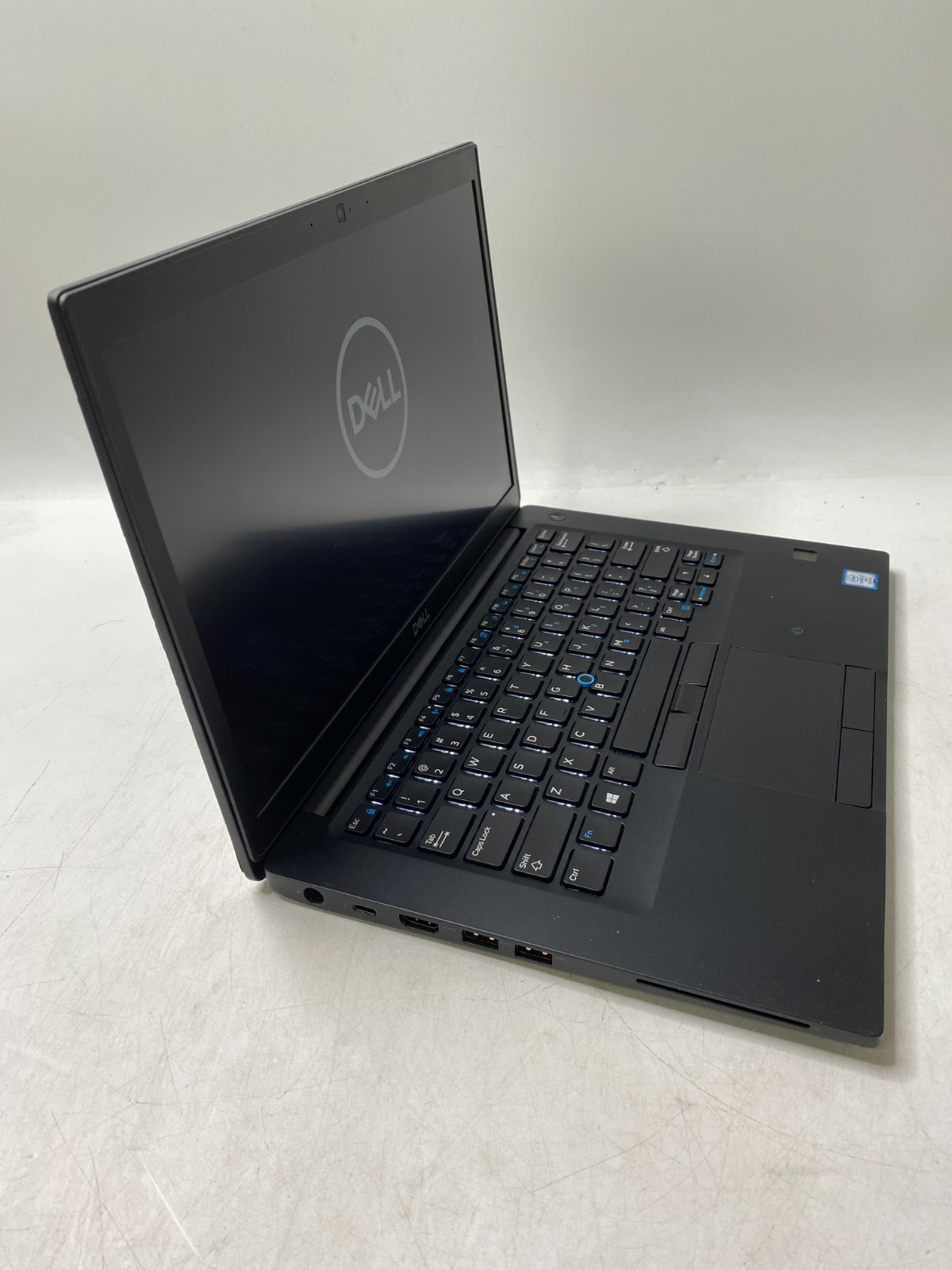 Dell Latitude 7490 14″ i7-8650U 16GB DDR4 256GB SSD Win11Pro 79% Battery, w/AC
