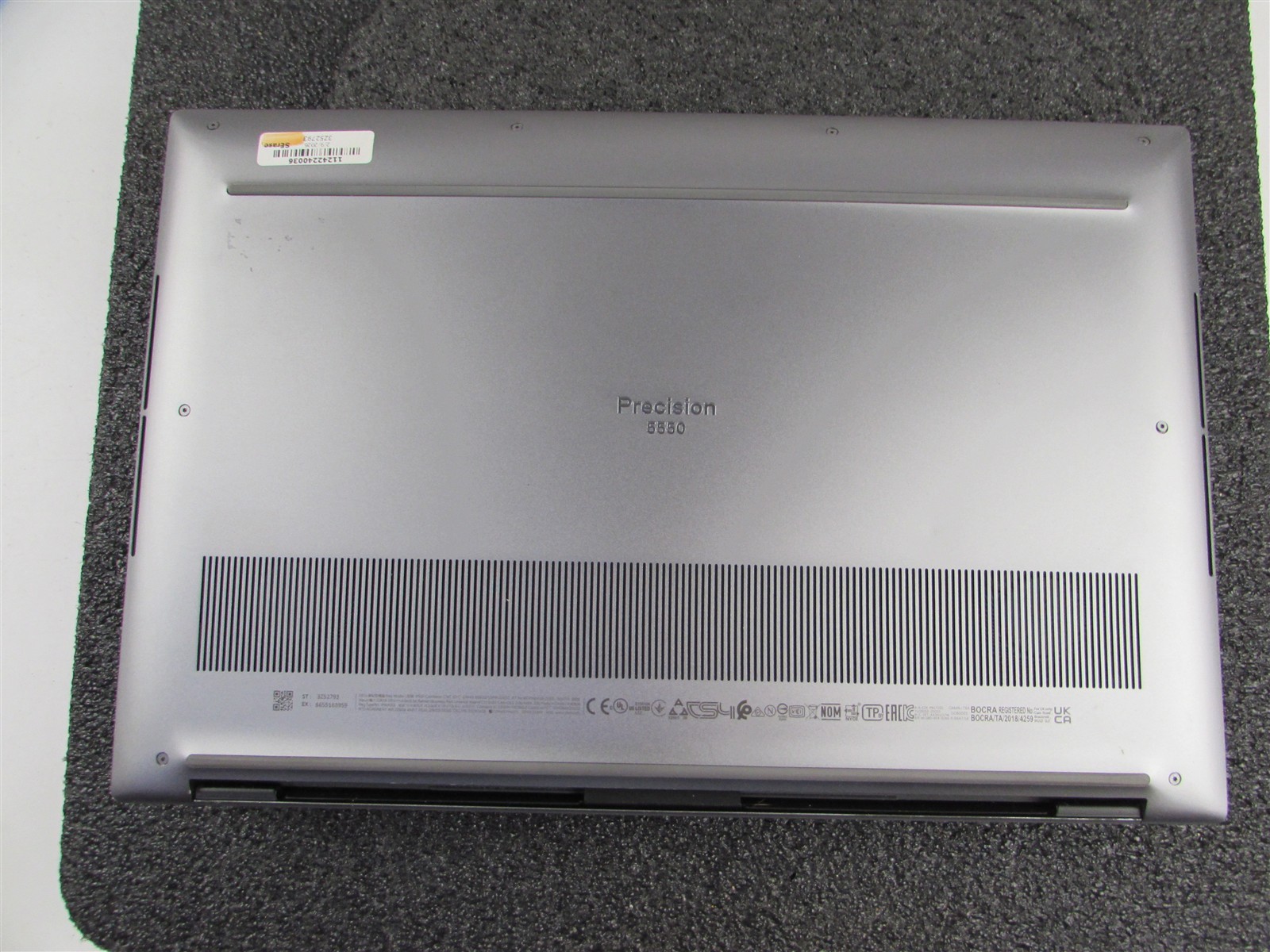 DELL PRECISION 5550 1920X1080 FHD CORE I9-10885H 1TB 32GB RAM T2000 NO O.S/BATT