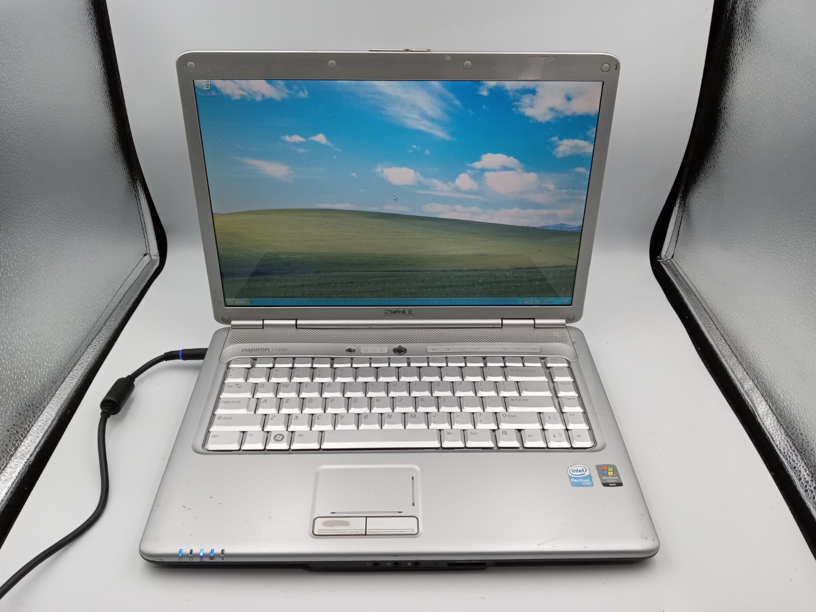 Dell Inspiron 1525 15″ Intel Pentium DC 2.0GHz 3GB RAM 128GB SSD Windows XP -RR